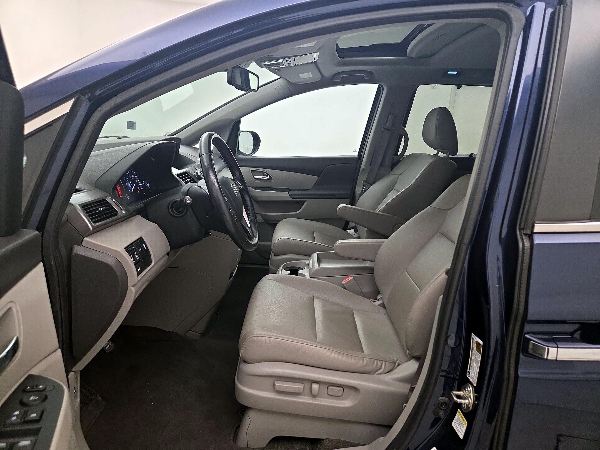 Thumbnail: 2016 Honda Odyssey - 11