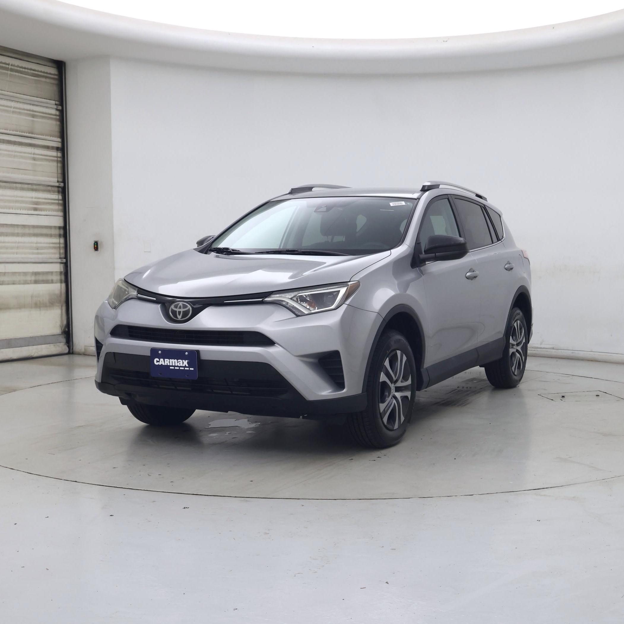 Thumbnail: 2017 Toyota RAV4 - 4