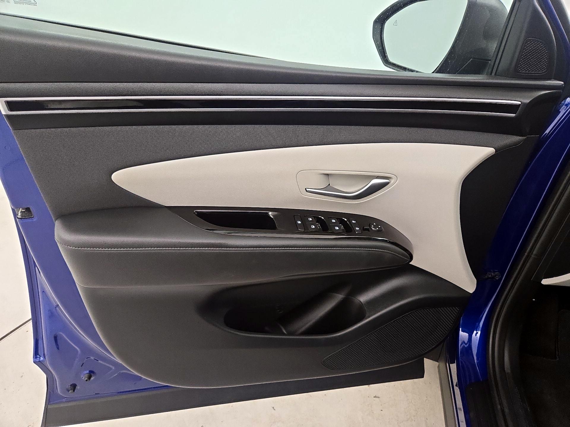 Thumbnail: 2022 Hyundai Tucson - 12