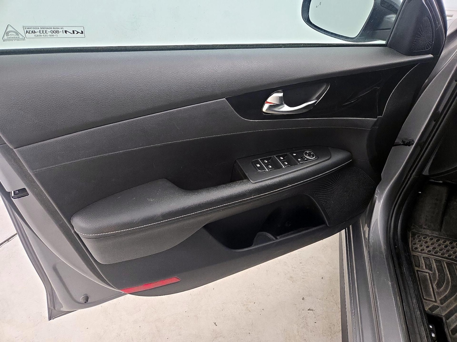 2023 Kia Forte GT-Line - Photo 13