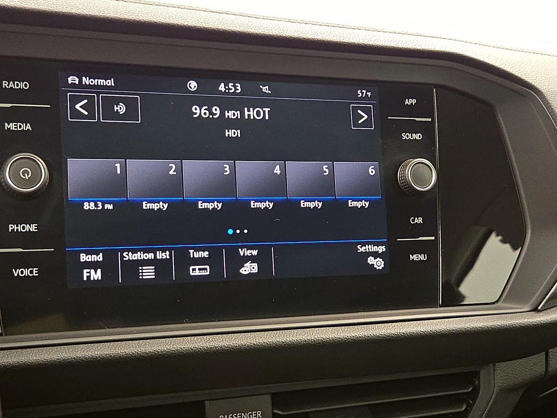 Thumbnail: 2020 Volkswagen Jetta - 15