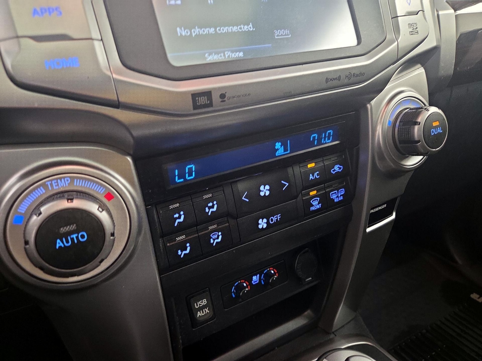 2018 Toyota 4Runner Limited - Photo 18