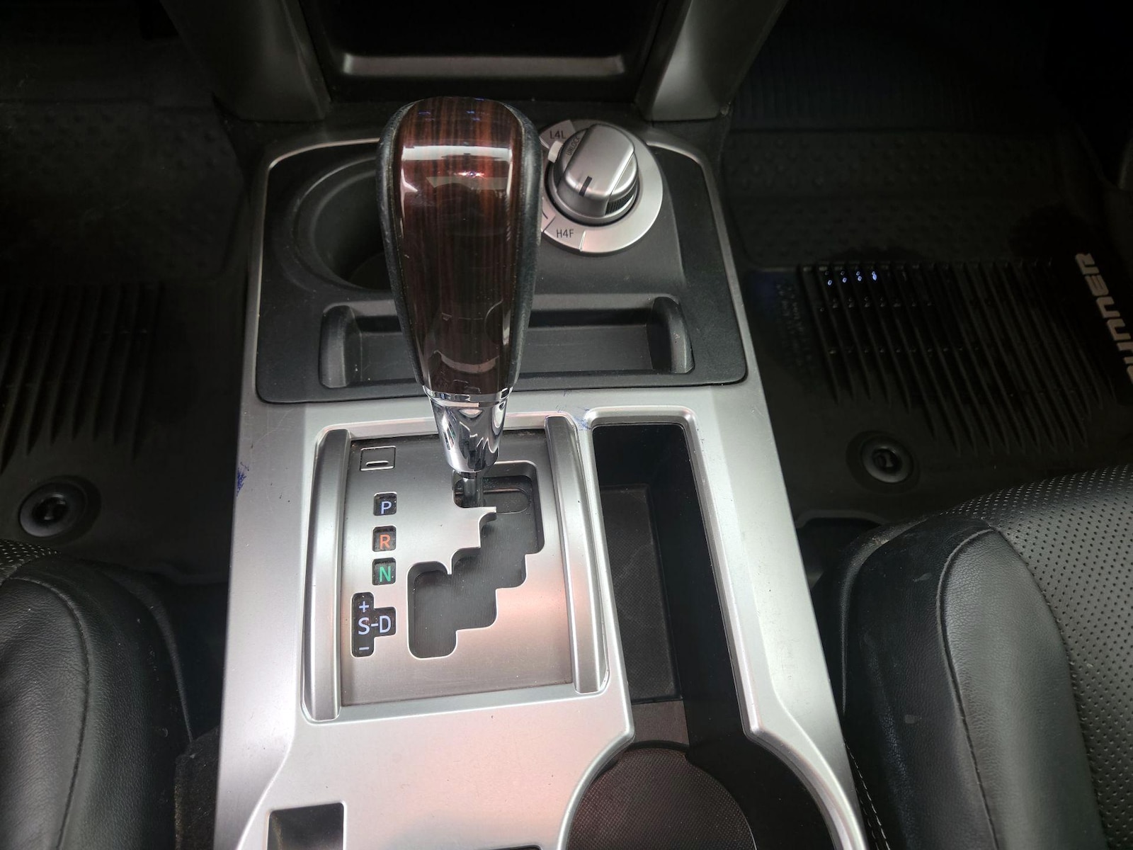 2018 Toyota 4Runner Limited - Photo 19