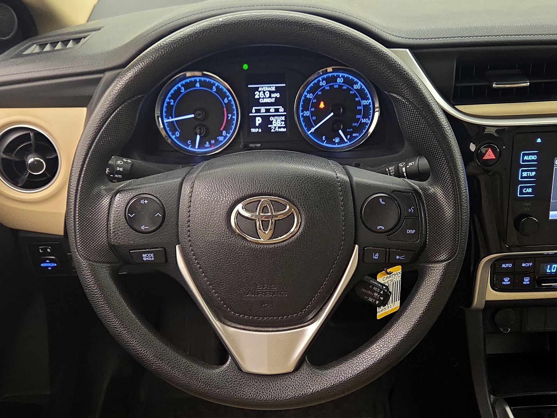 Thumbnail: 2019 Toyota Corolla - 10