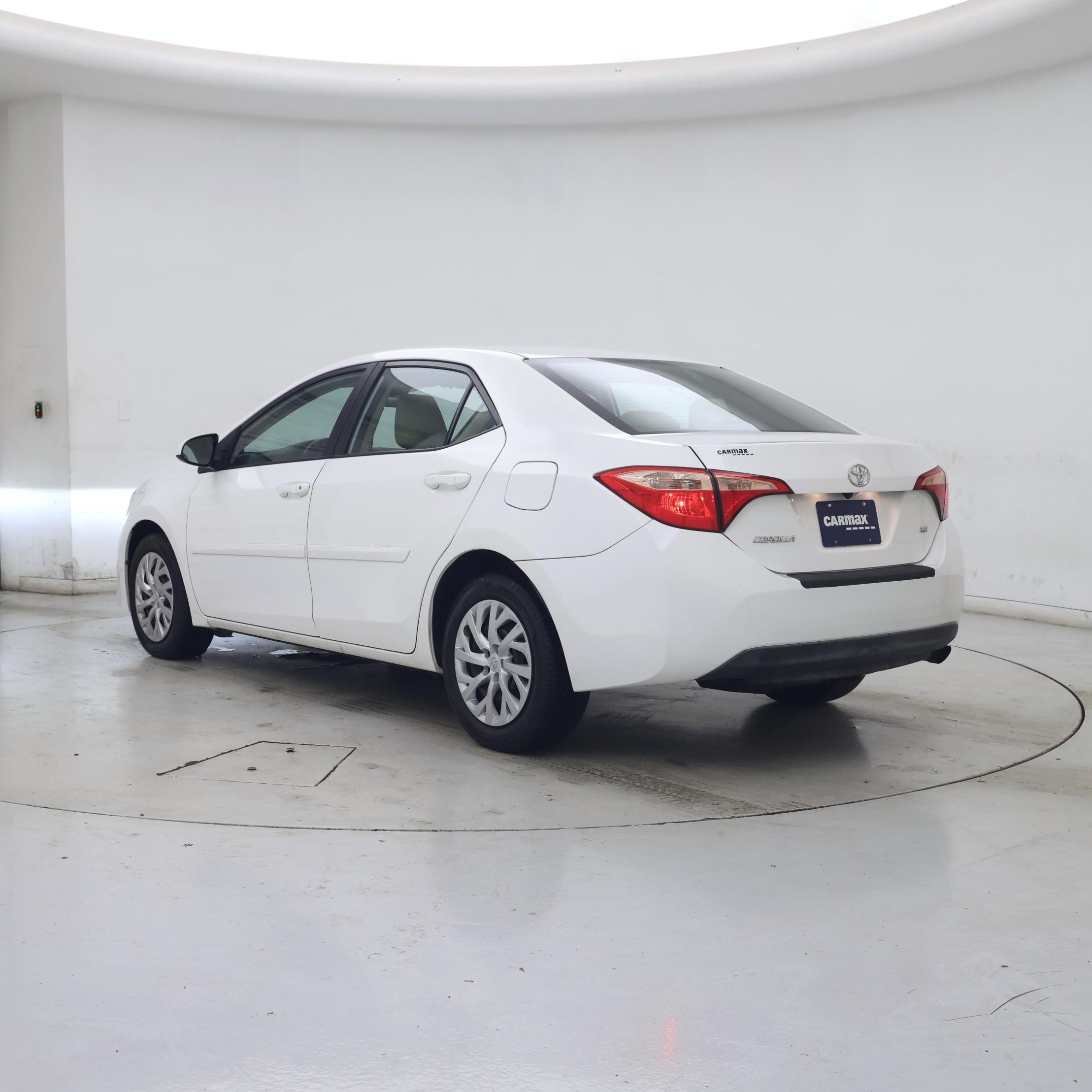 Thumbnail: 2019 Toyota Corolla - 2