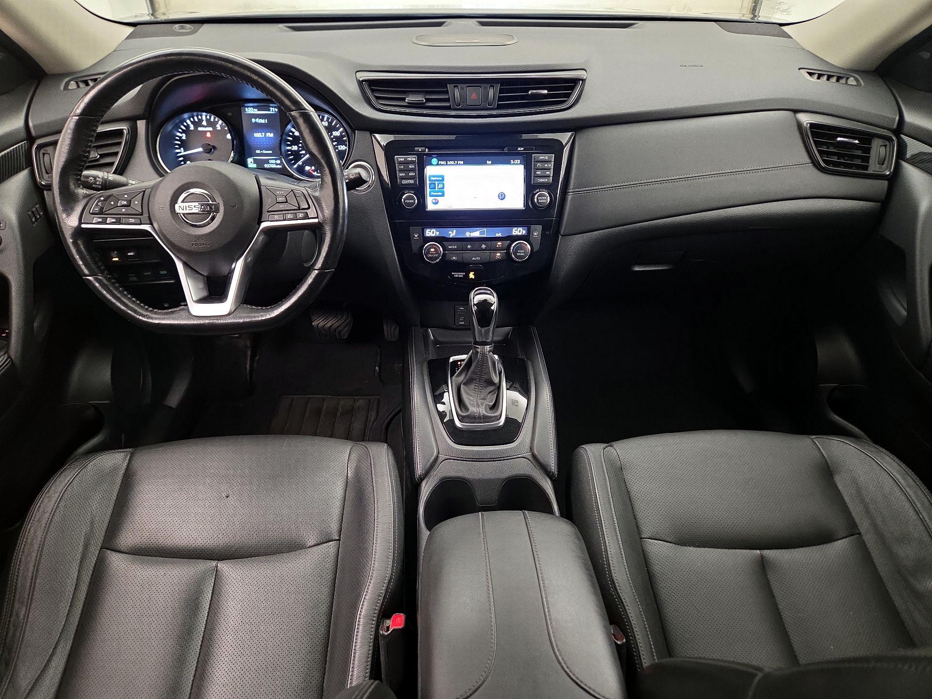 Thumbnail: 2017 Nissan Rogue - 9