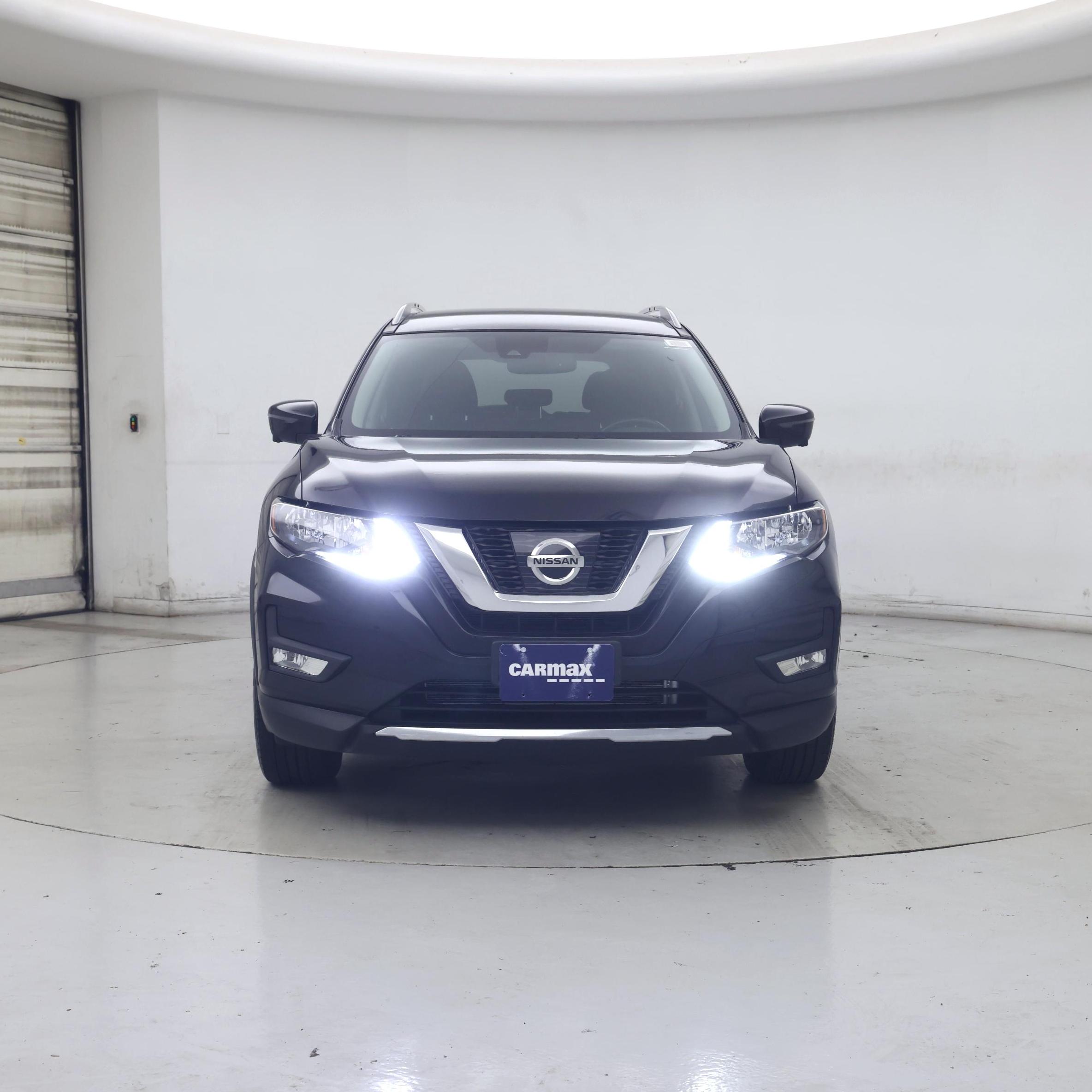 Thumbnail: 2017 Nissan Rogue - 5