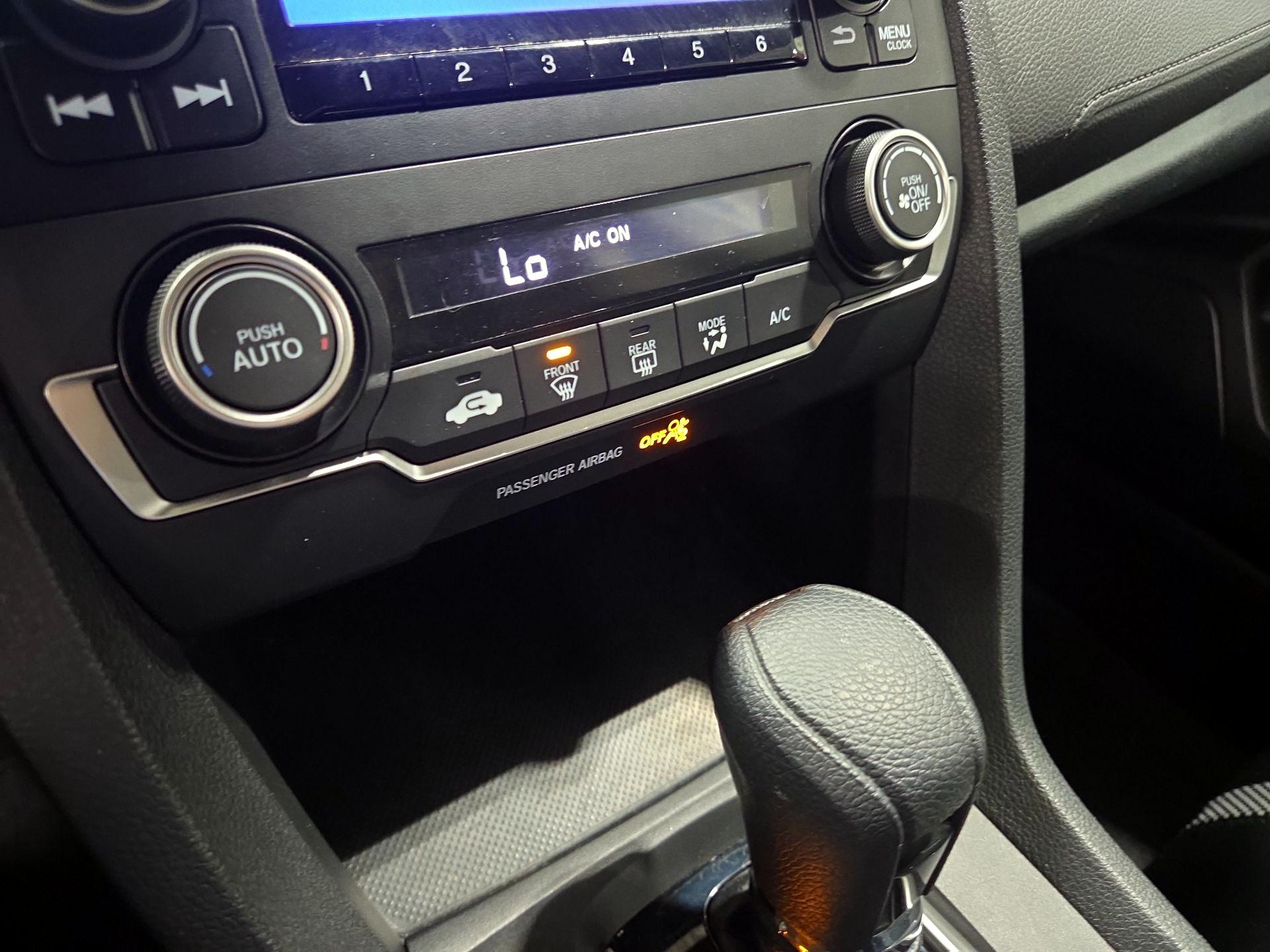 Thumbnail: 2019 Honda Civic - 16