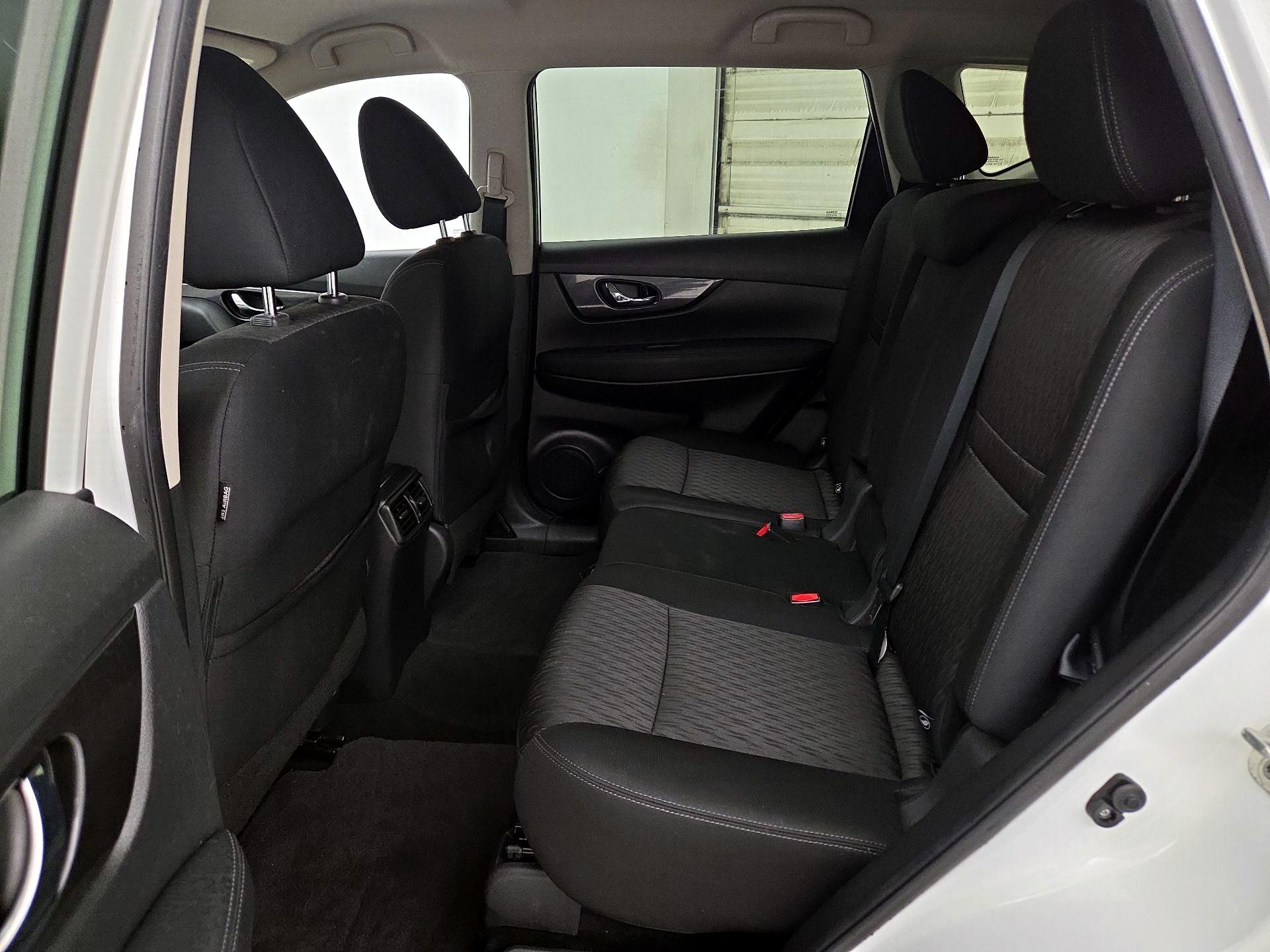 Thumbnail: 2019 Nissan Rogue - 19