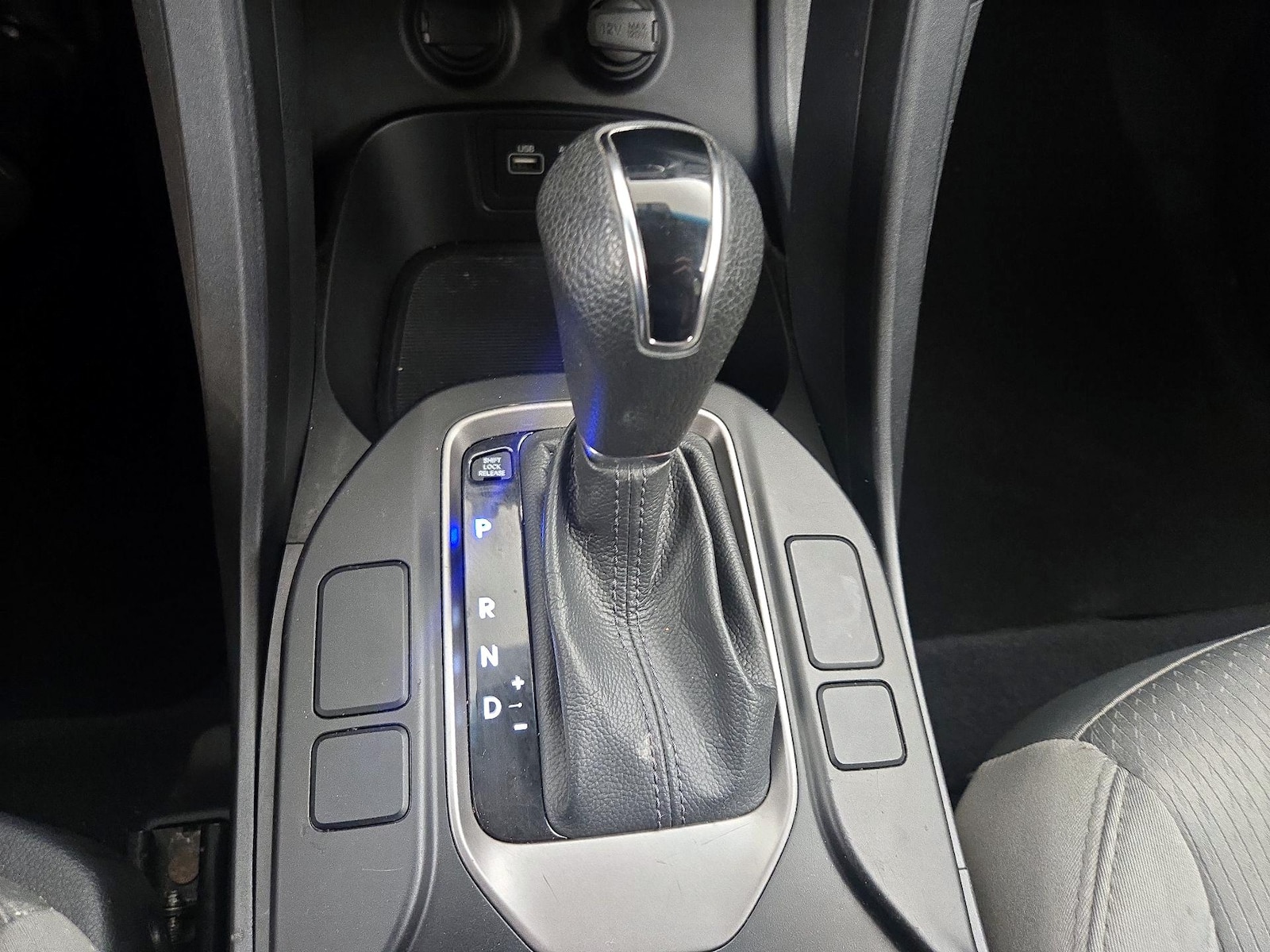 2017 Hyundai Santa Fe Sport - Photo 18