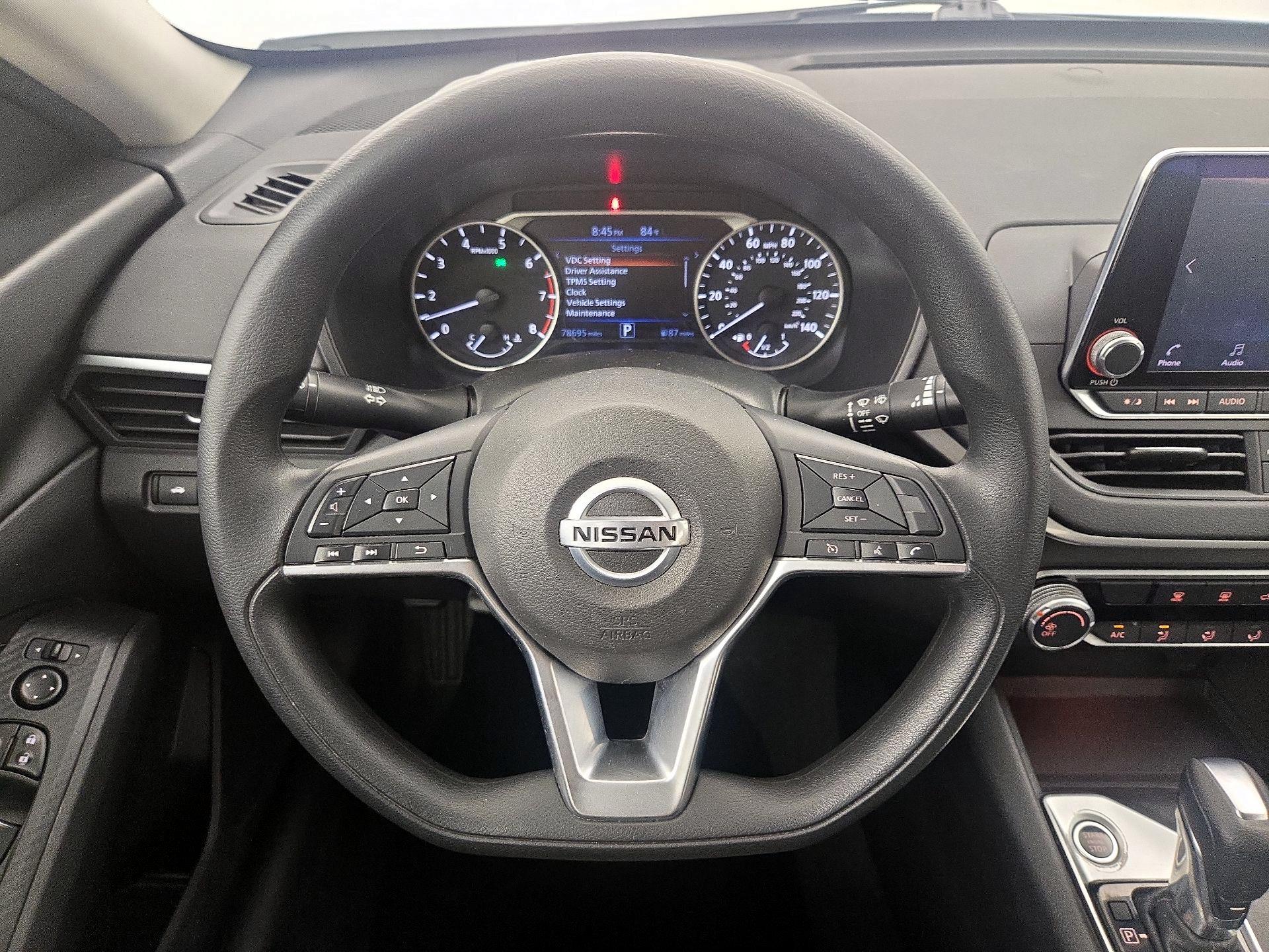 Thumbnail: 2020 Nissan Altima - 10