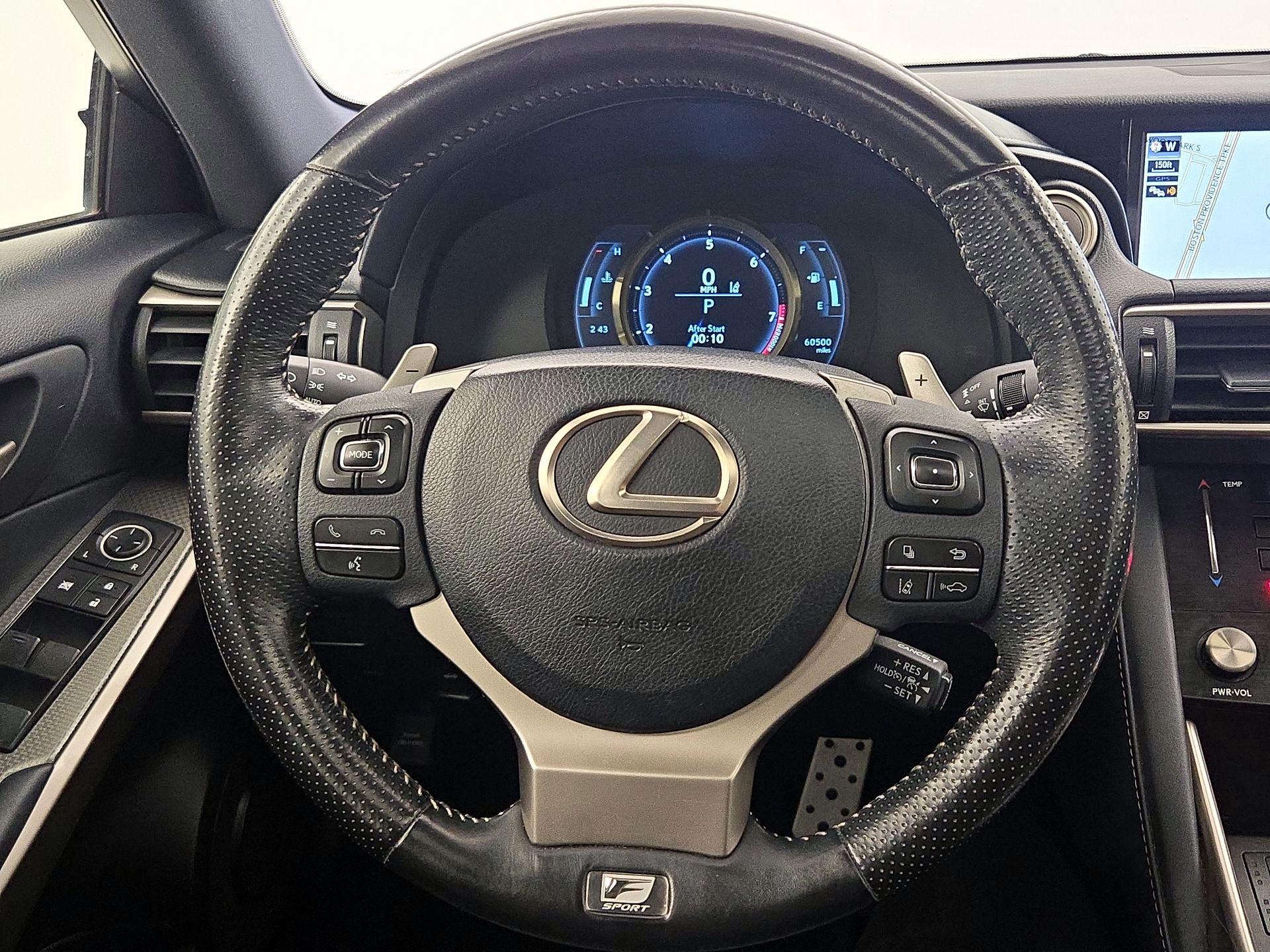 Thumbnail: 2018 Lexus IS - 10