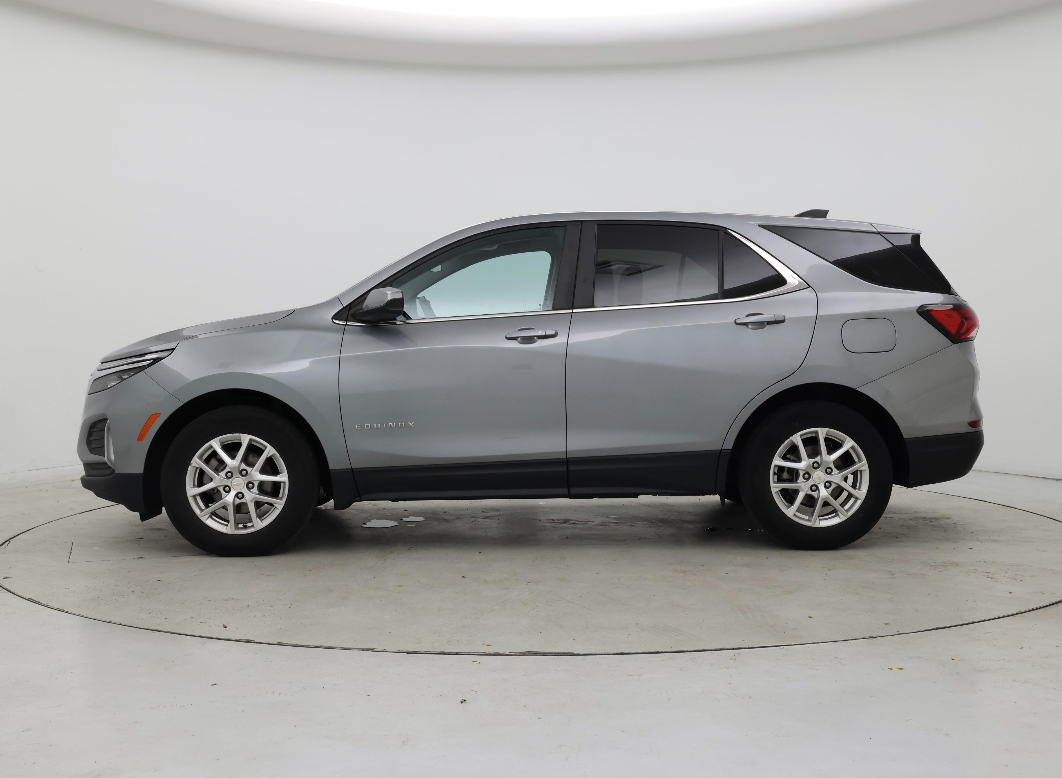 Thumbnail: 2023 Chevrolet Equinox - 3