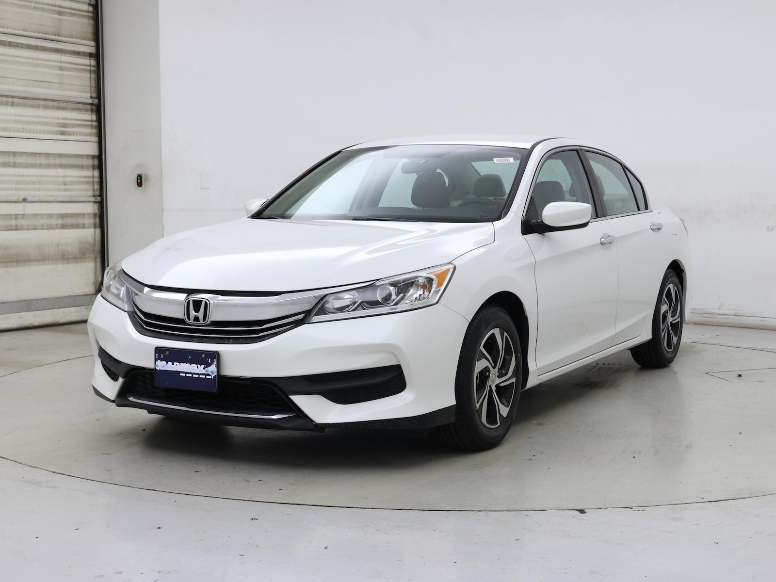 2017 Honda Accord LX - Photo 5