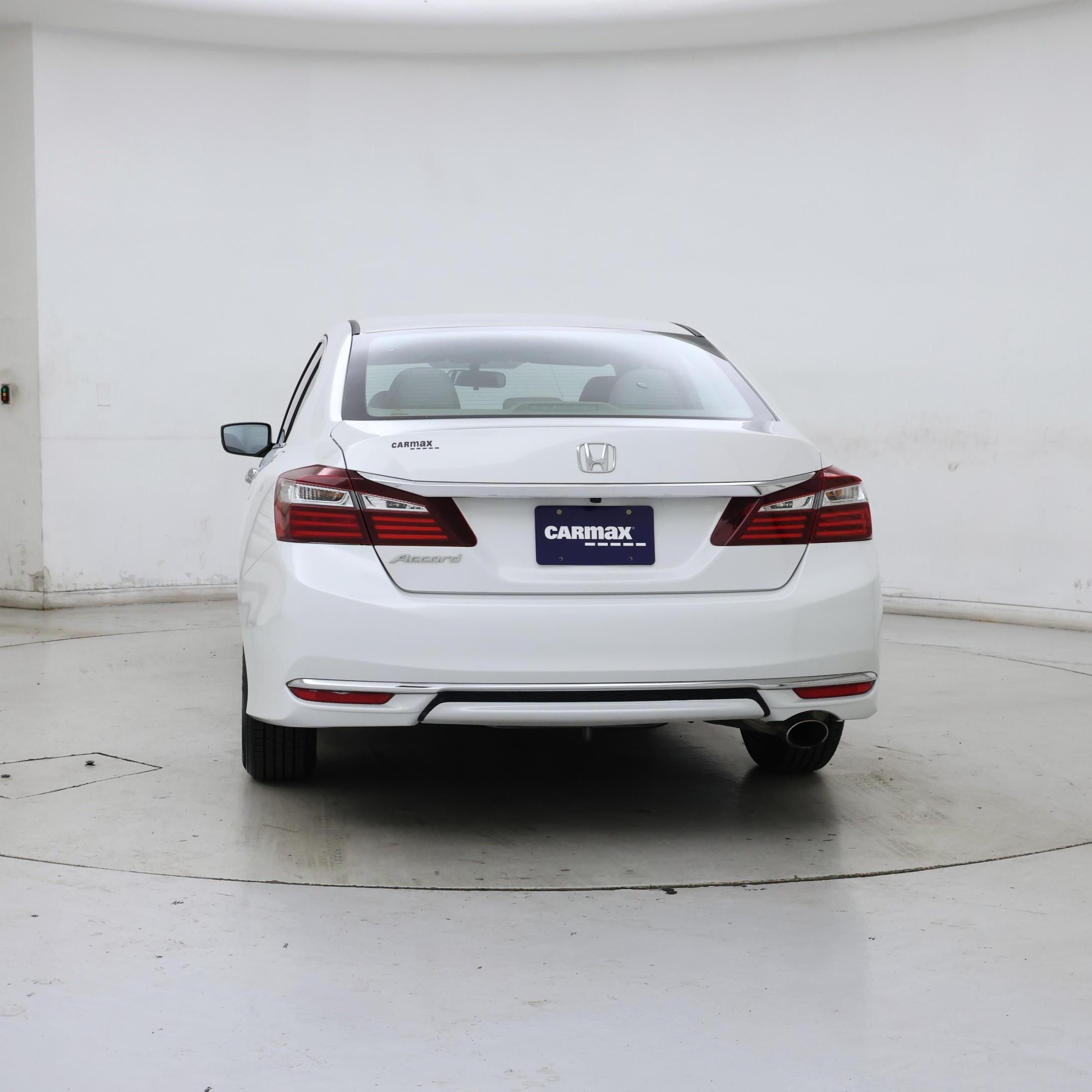 Thumbnail: 2017 Honda Accord - 6