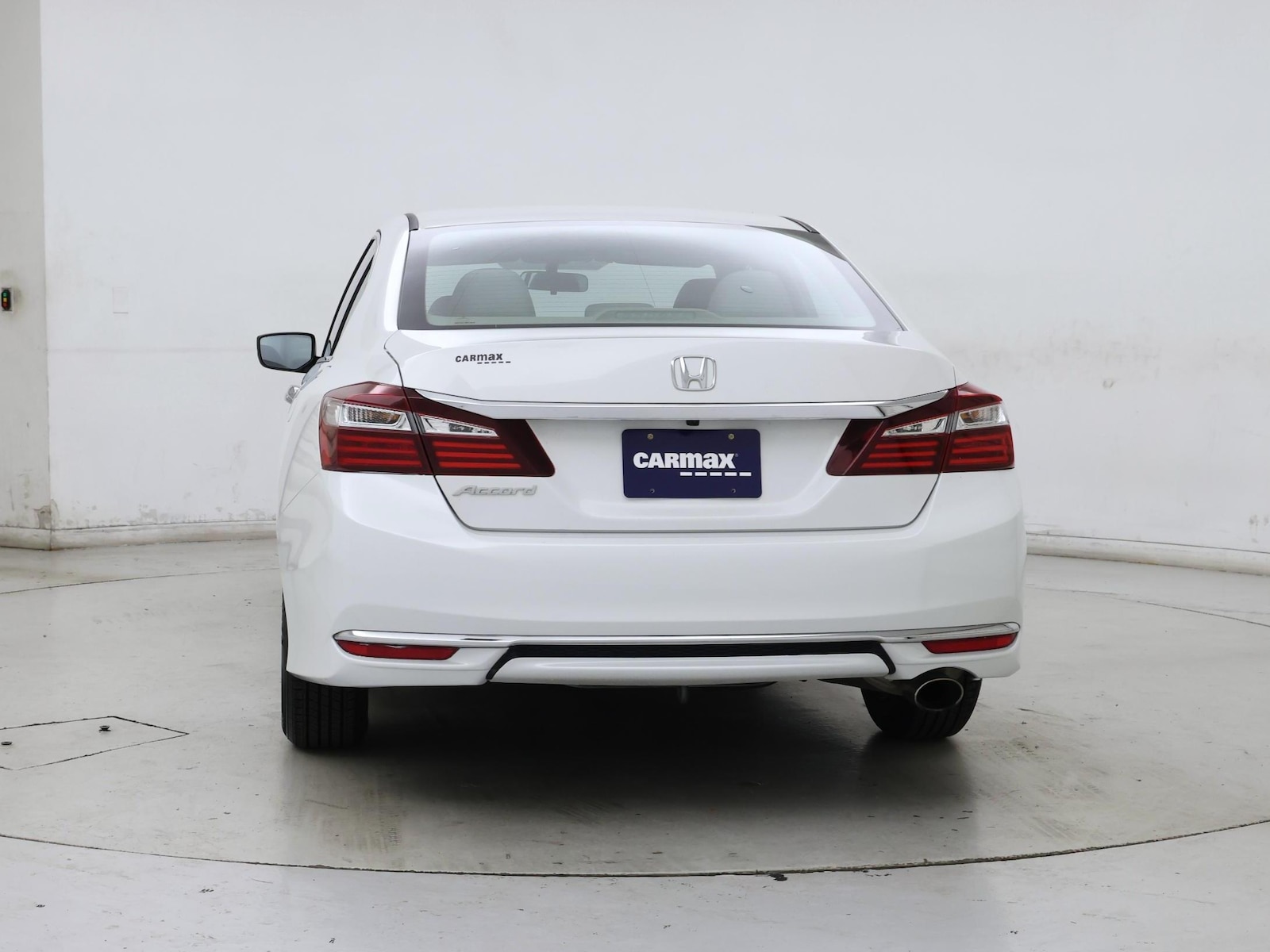 2017 Honda Accord LX - Photo 7