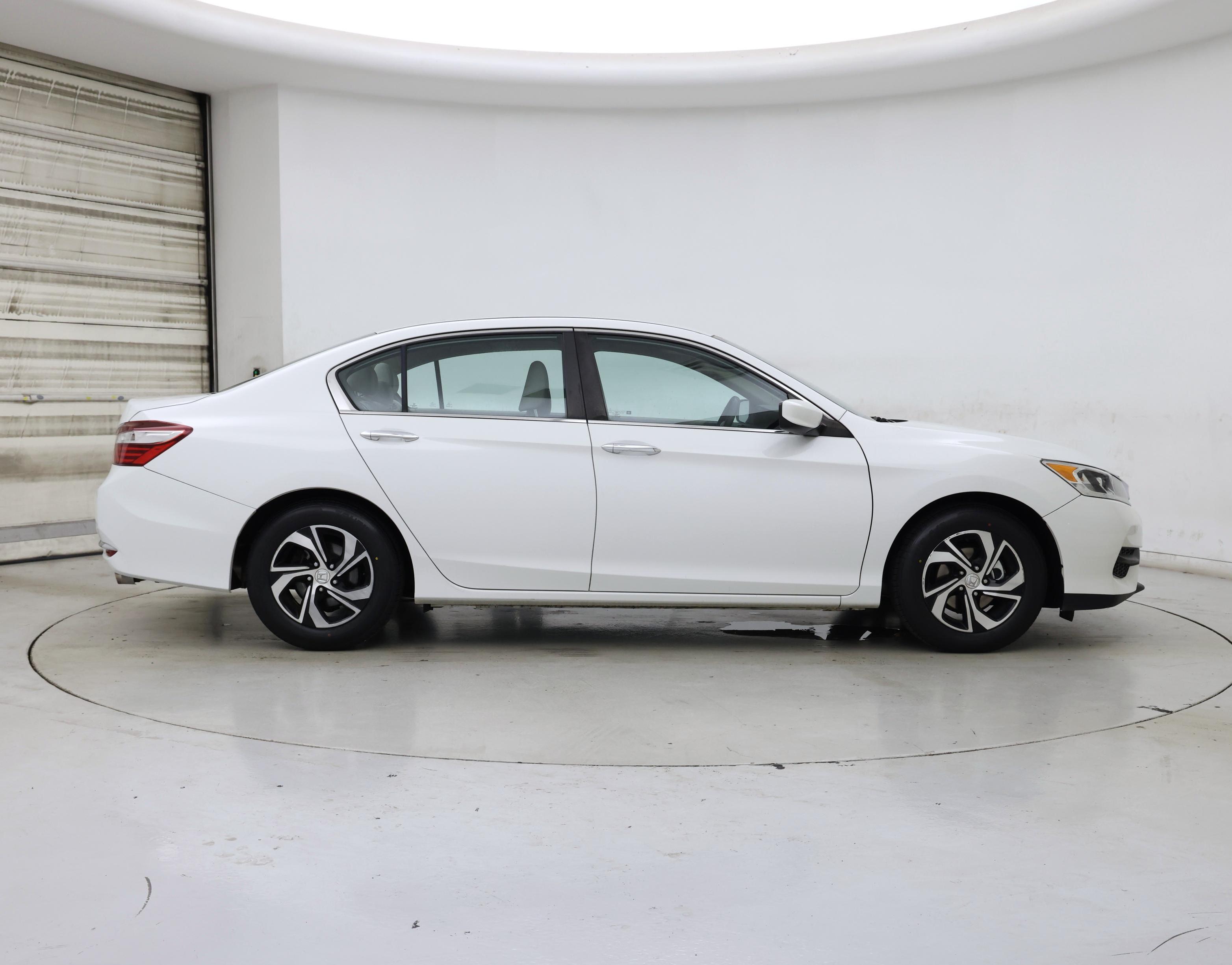 Thumbnail: 2017 Honda Accord - 7