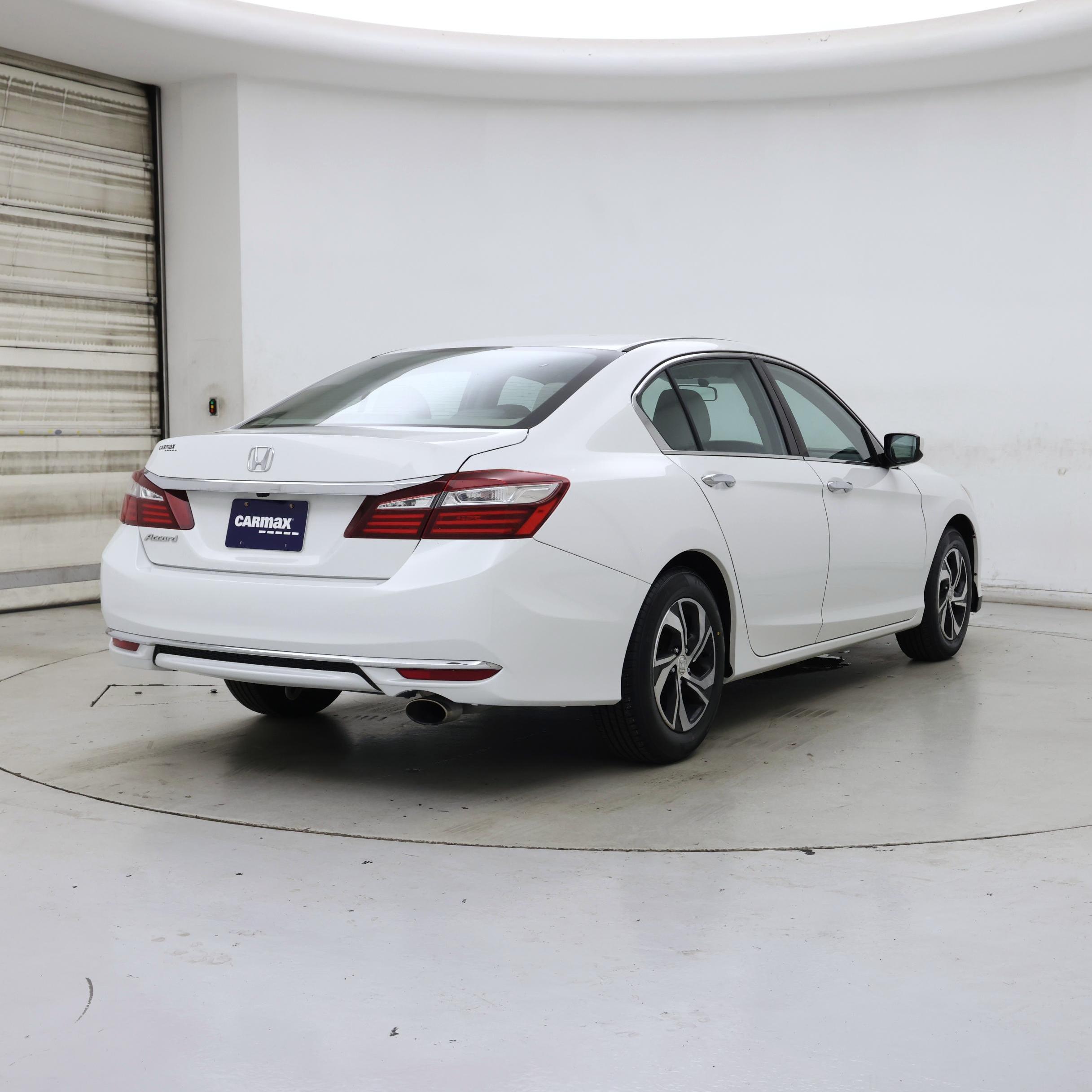 Thumbnail: 2017 Honda Accord - 8