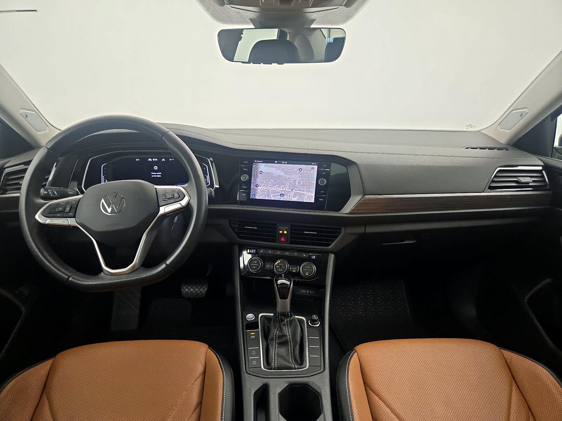 Thumbnail: 2023 Volkswagen Jetta - 9