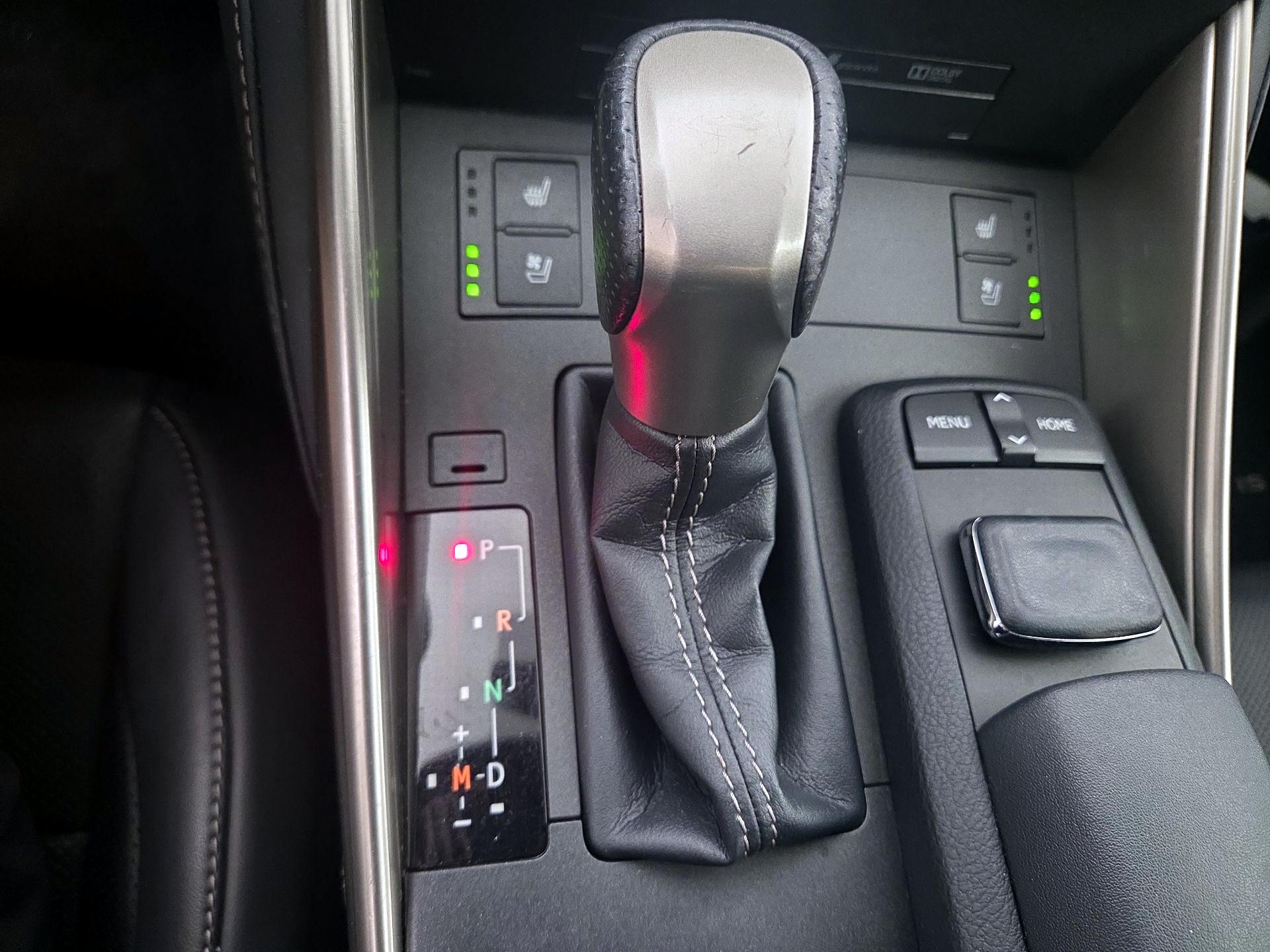 Thumbnail: 2015 Lexus IS - 18