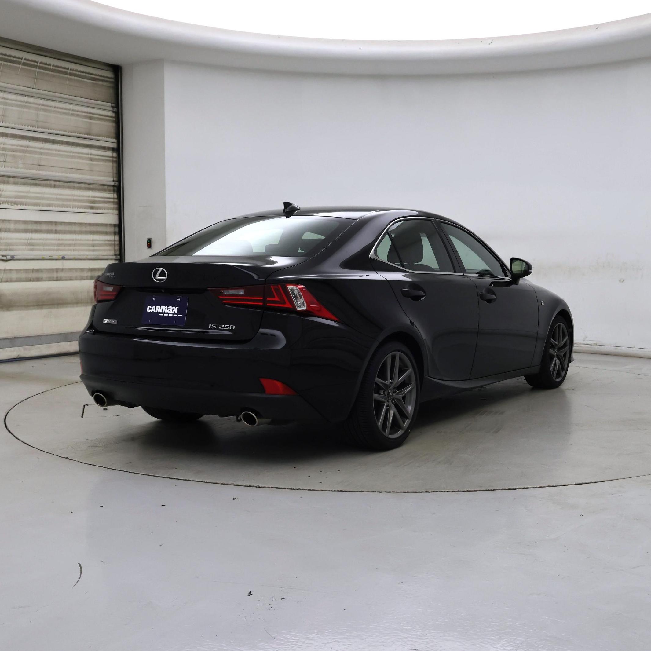 Thumbnail: 2015 Lexus IS - 8