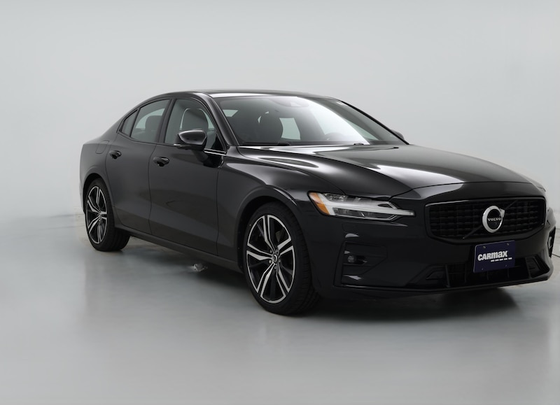 2022 Volvo S60 B5 R-Design