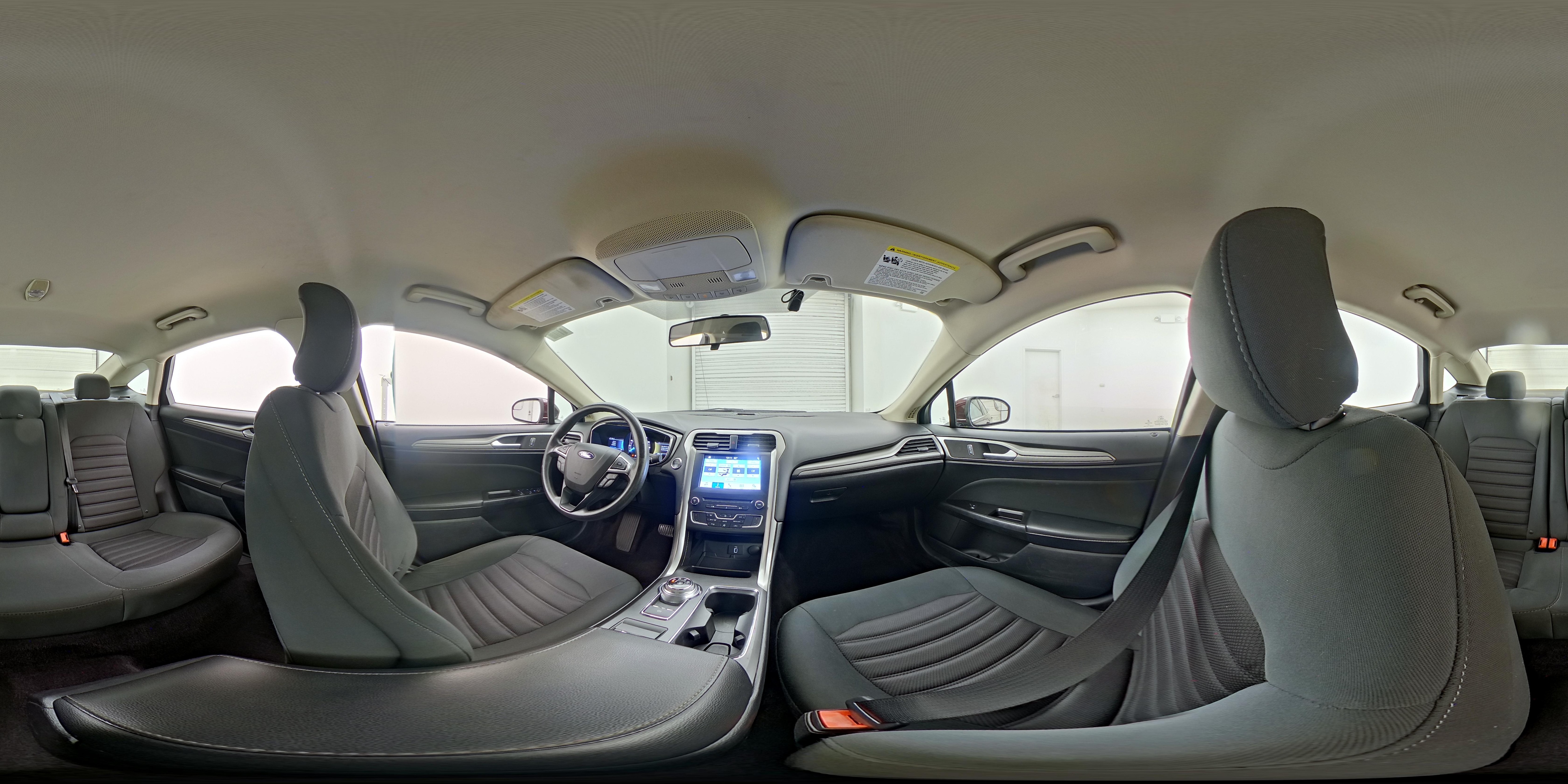 2017 Ford Fusion SE - Photo 24