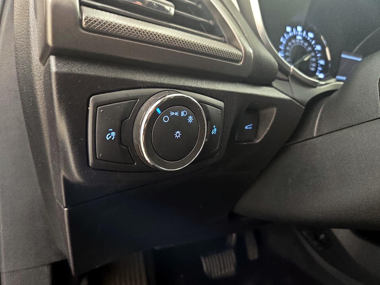 2017 Ford Fusion SE - Photo 14