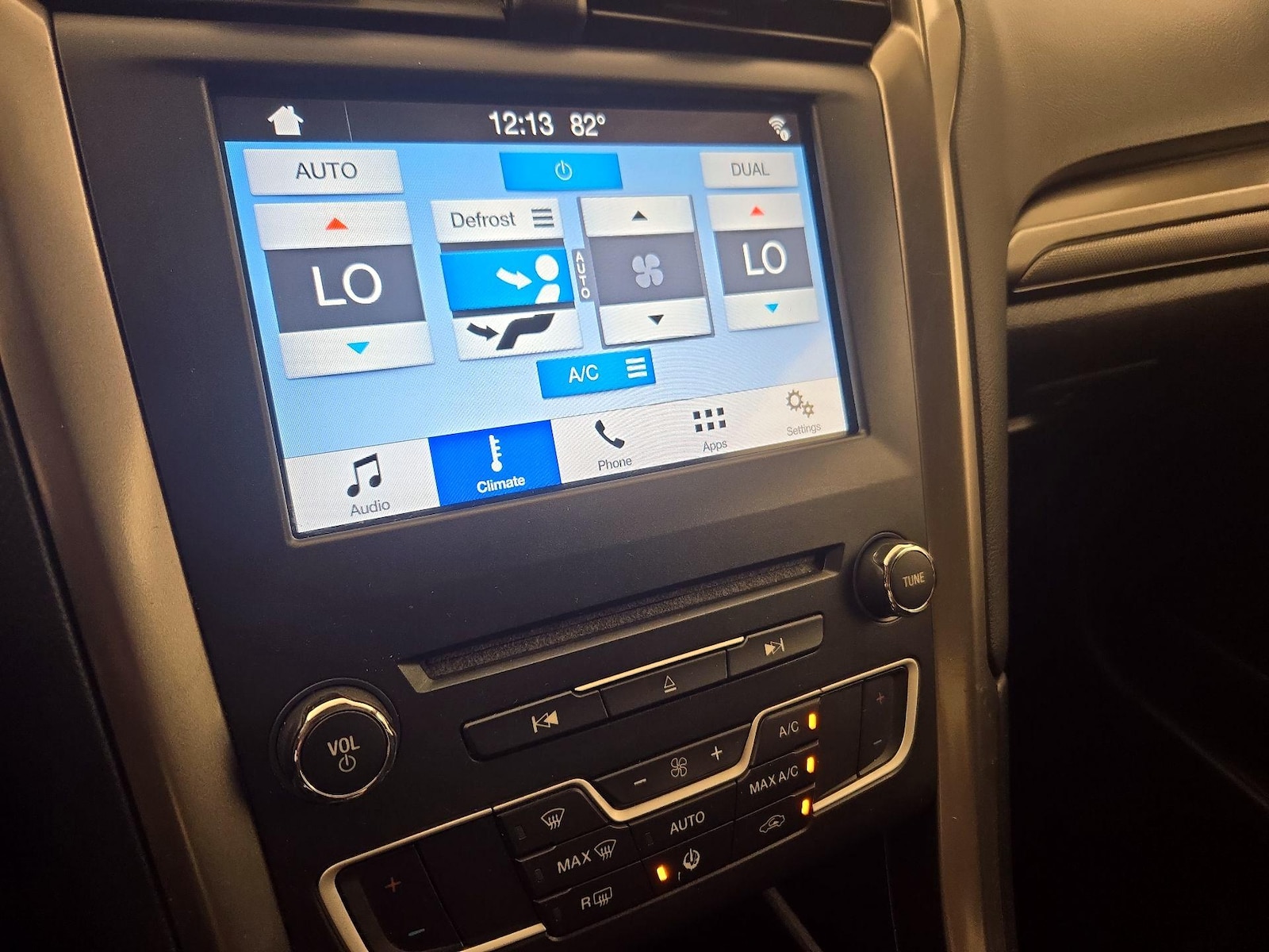 2017 Ford Fusion SE - Photo 17