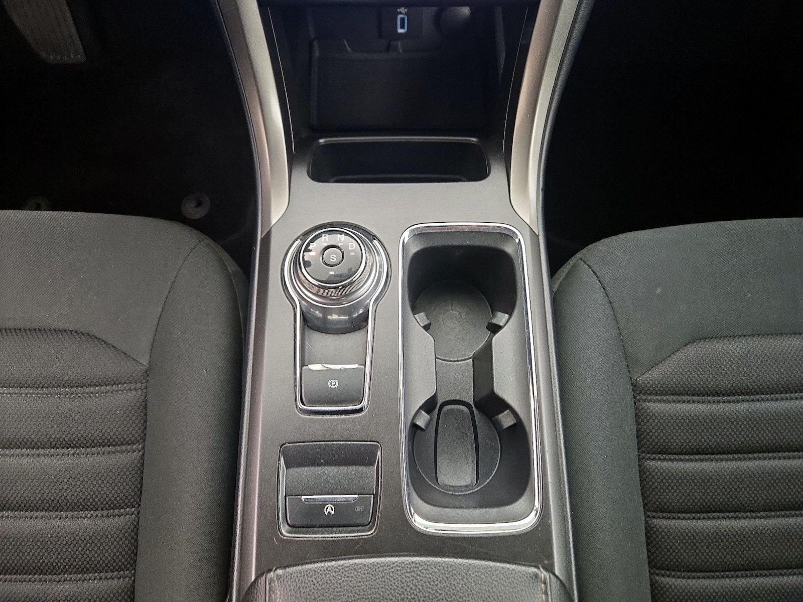 2017 Ford Fusion SE - Photo 18