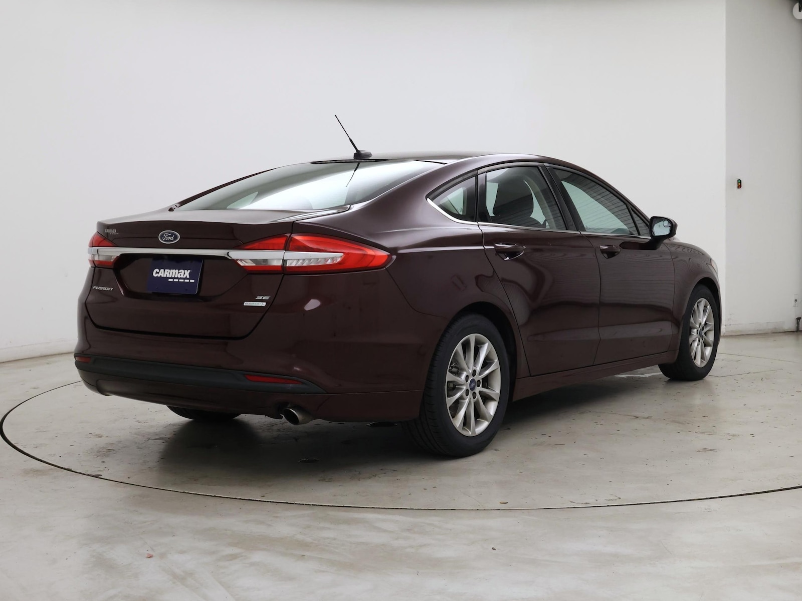 2017 Ford Fusion SE - Photo 9