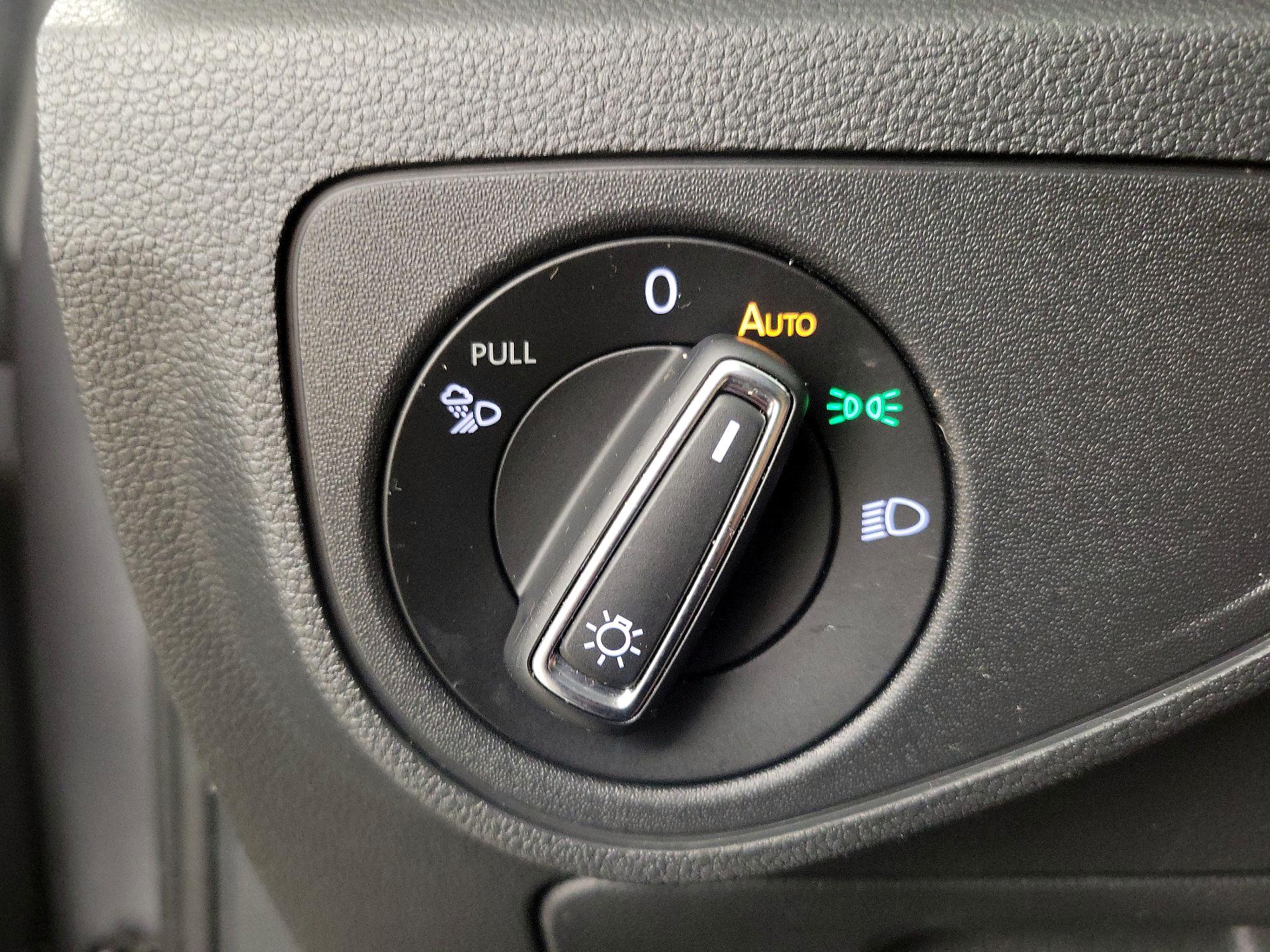 Thumbnail: 2022 Volkswagen Atlas - 13