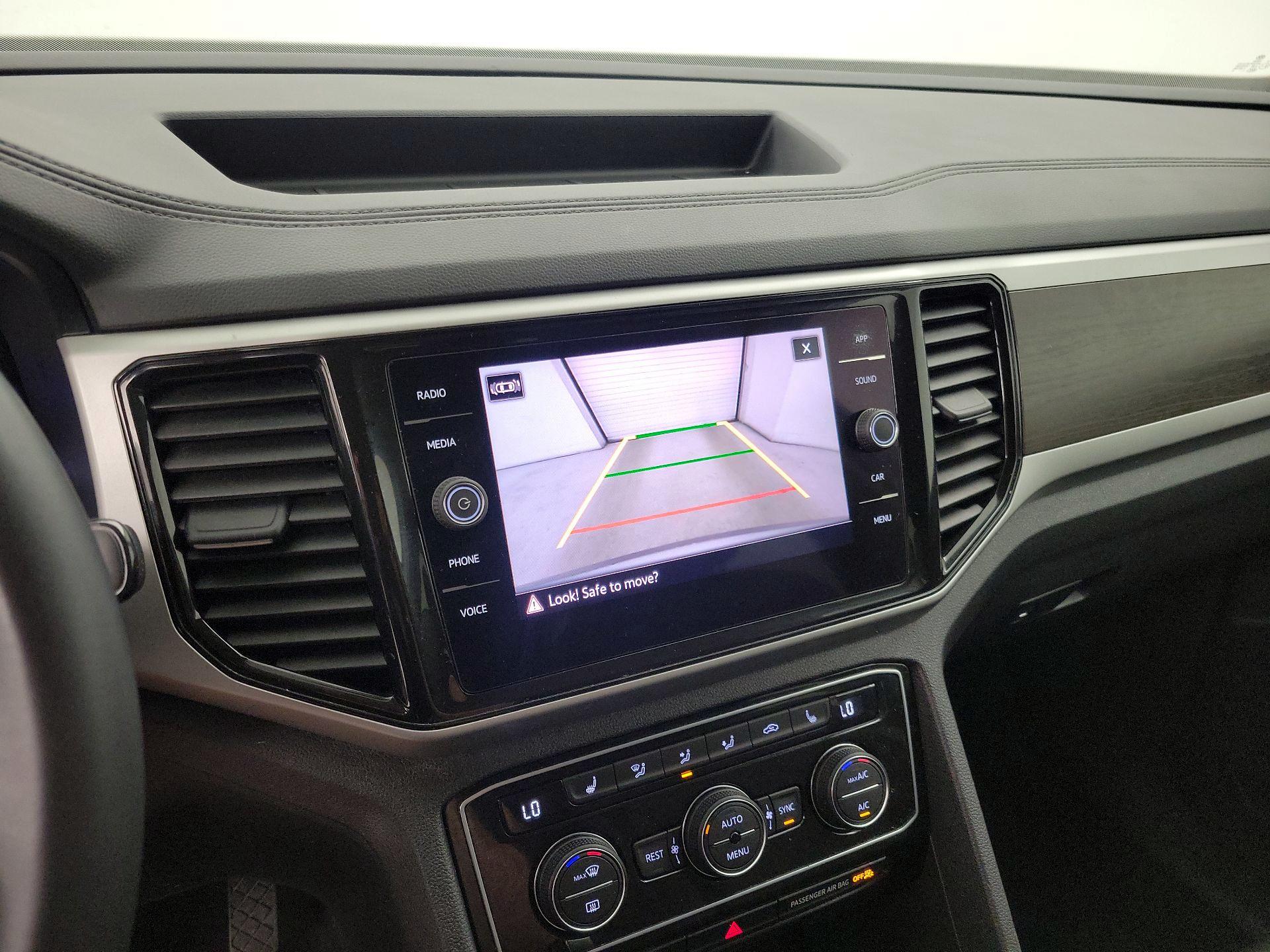 Thumbnail: 2022 Volkswagen Atlas - 14