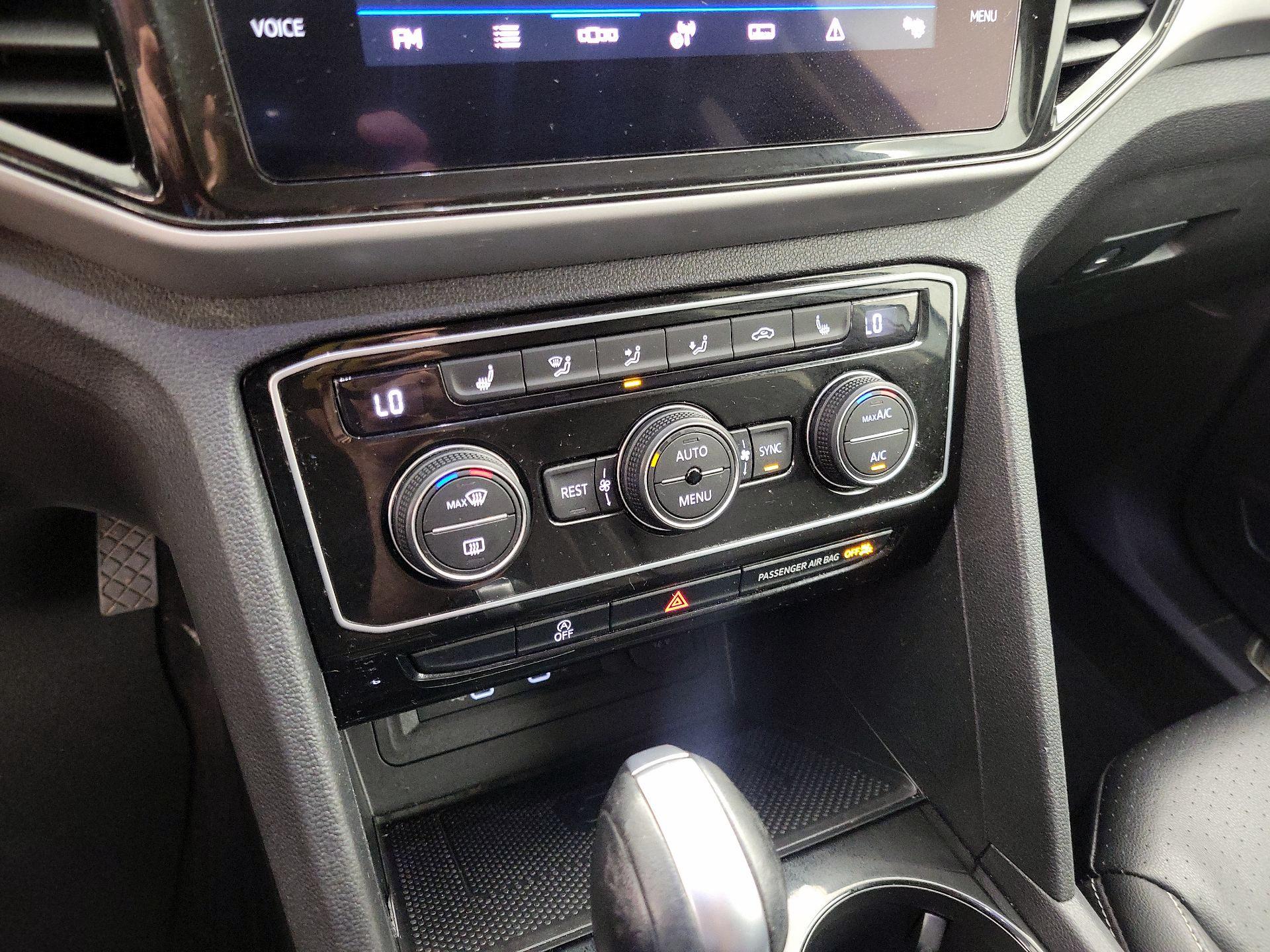 Thumbnail: 2022 Volkswagen Atlas - 16