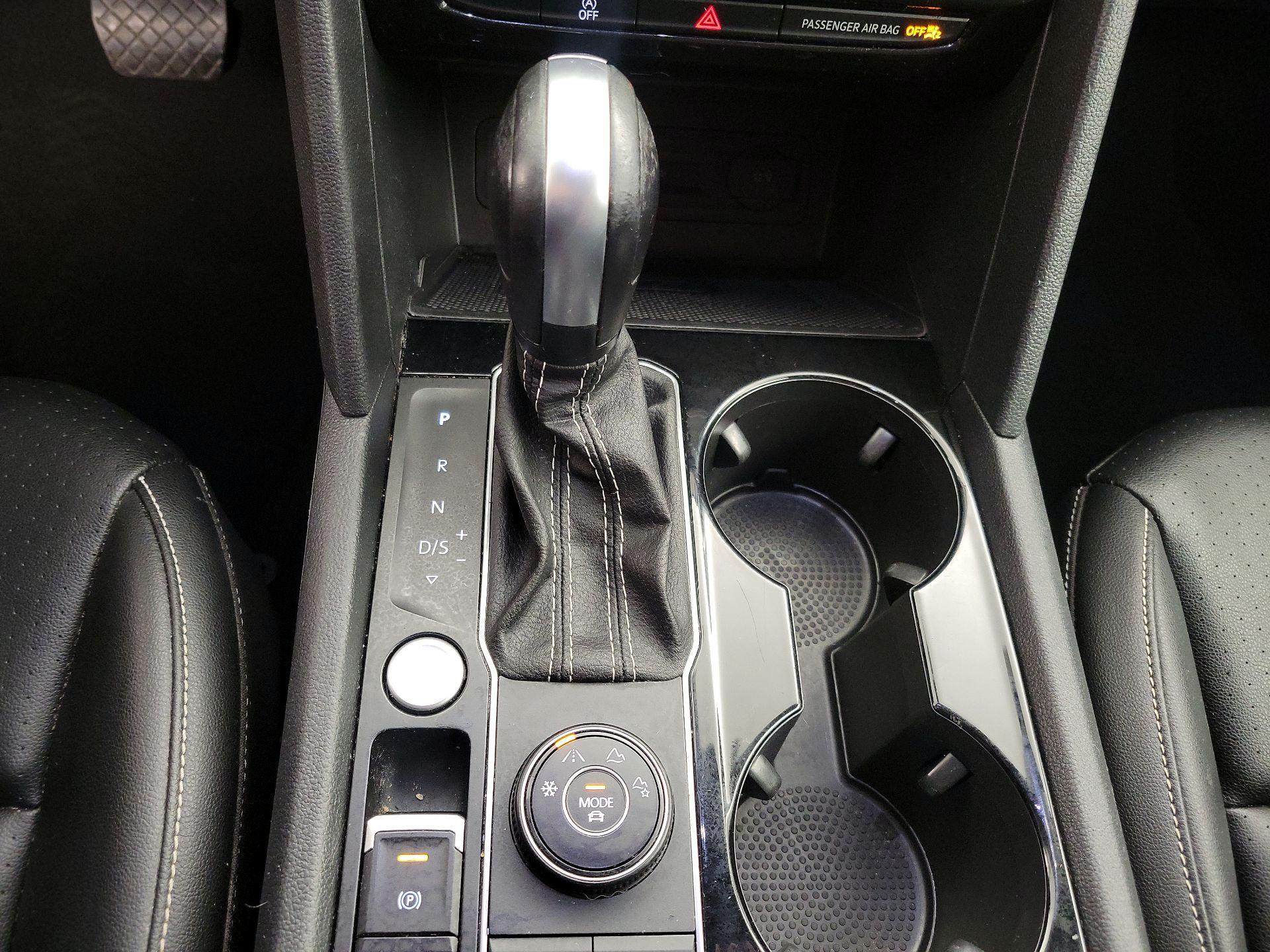 Thumbnail: 2022 Volkswagen Atlas - 17