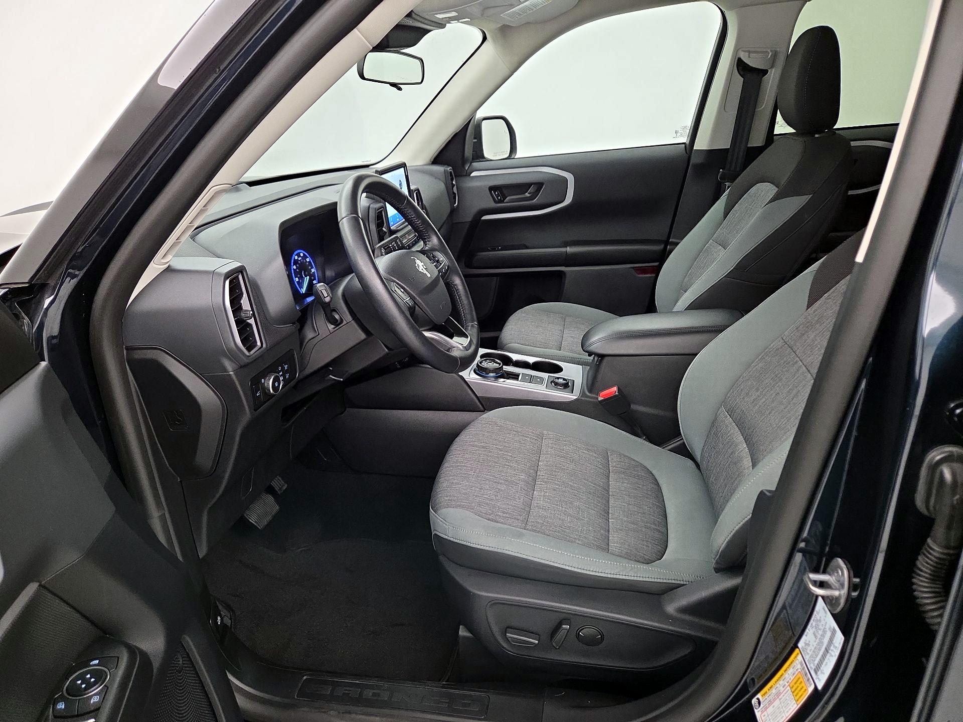 Thumbnail: 2023 Ford Bronco Sport - 11