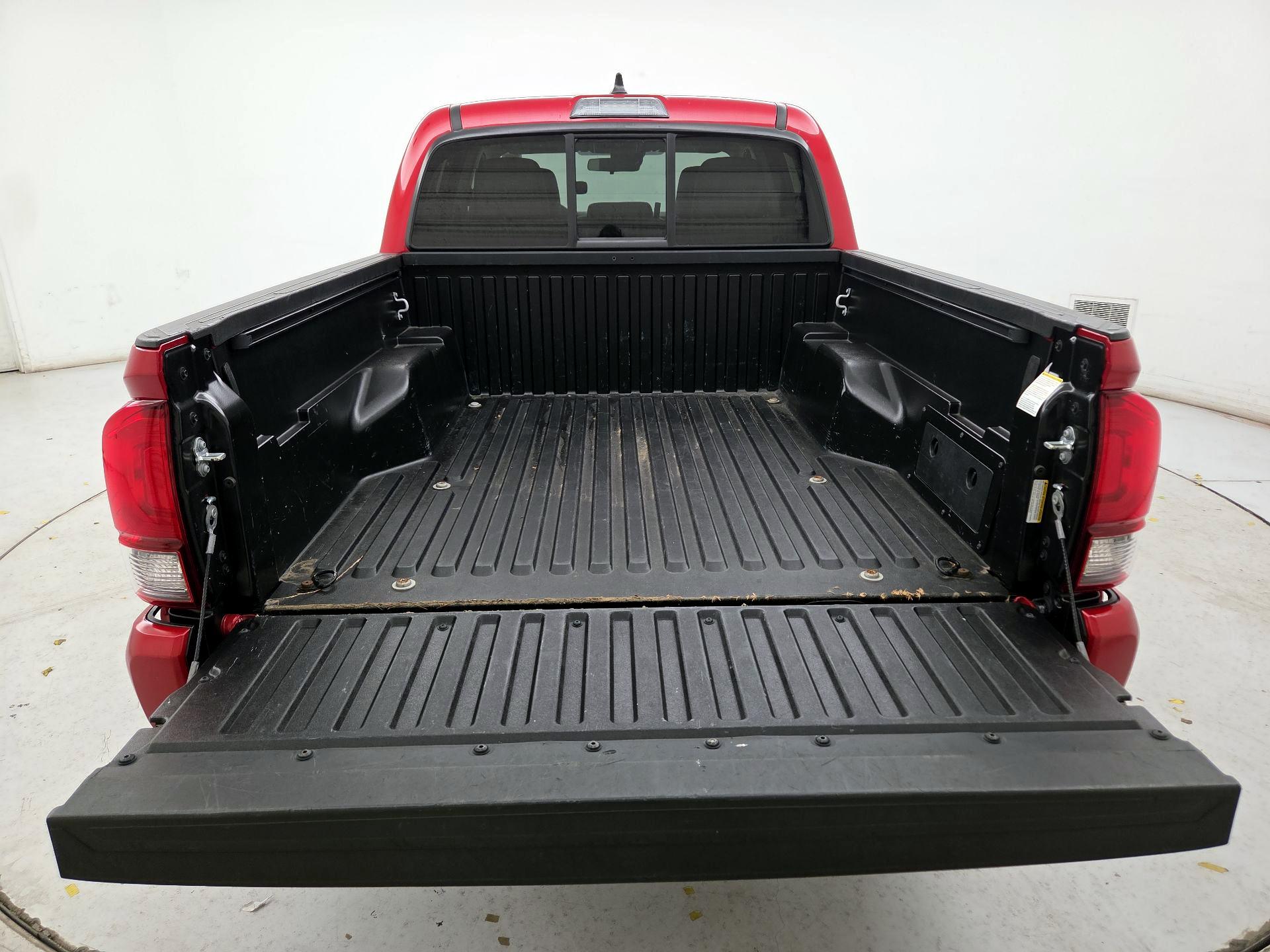 Thumbnail: 2023 Toyota Tacoma - 20