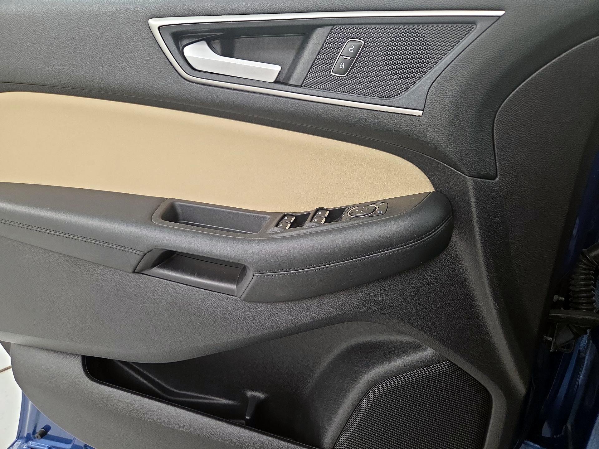 Thumbnail: 2020 Ford Escape - 12