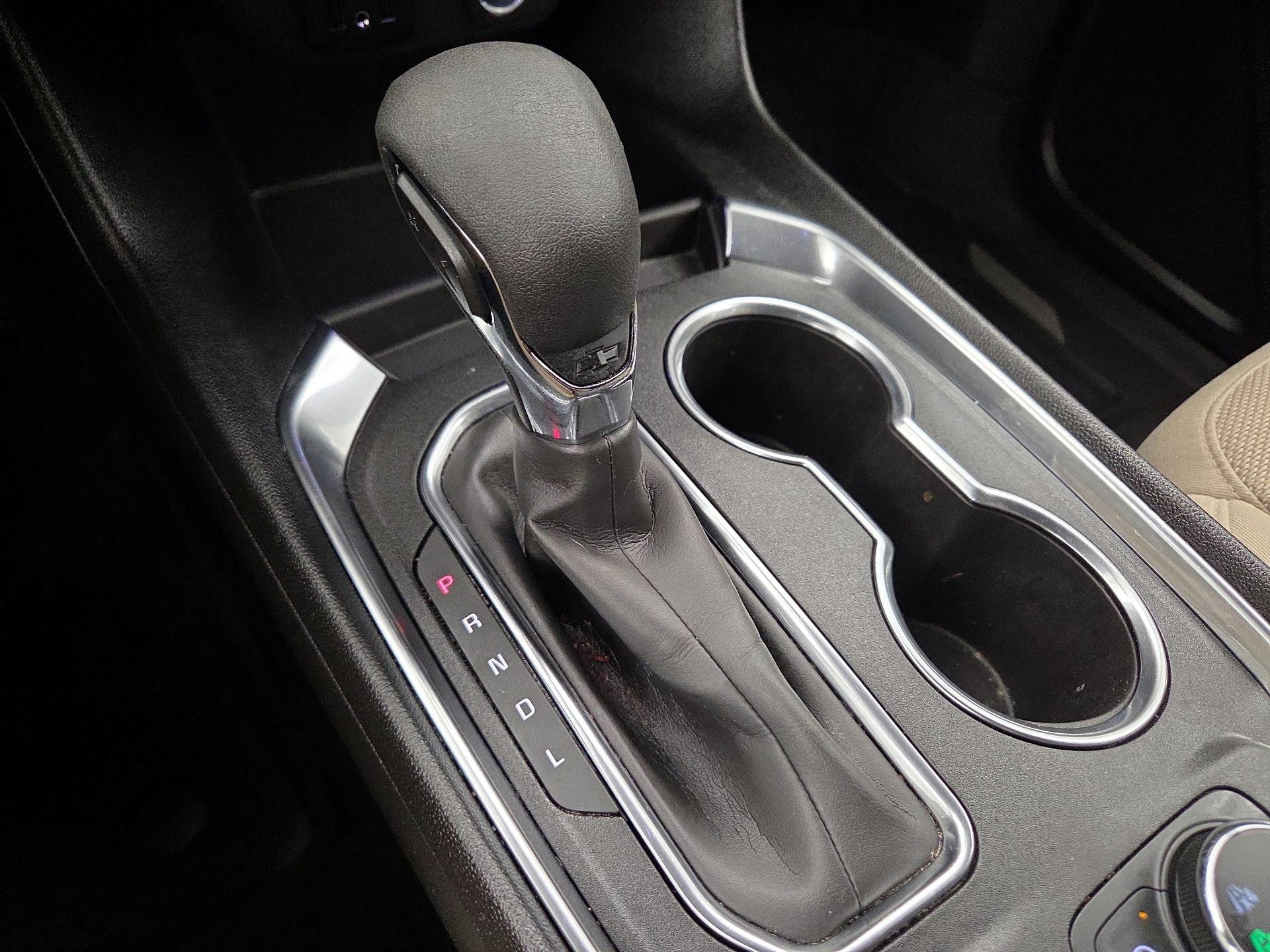 Thumbnail: 2023 Chevrolet Traverse - 15