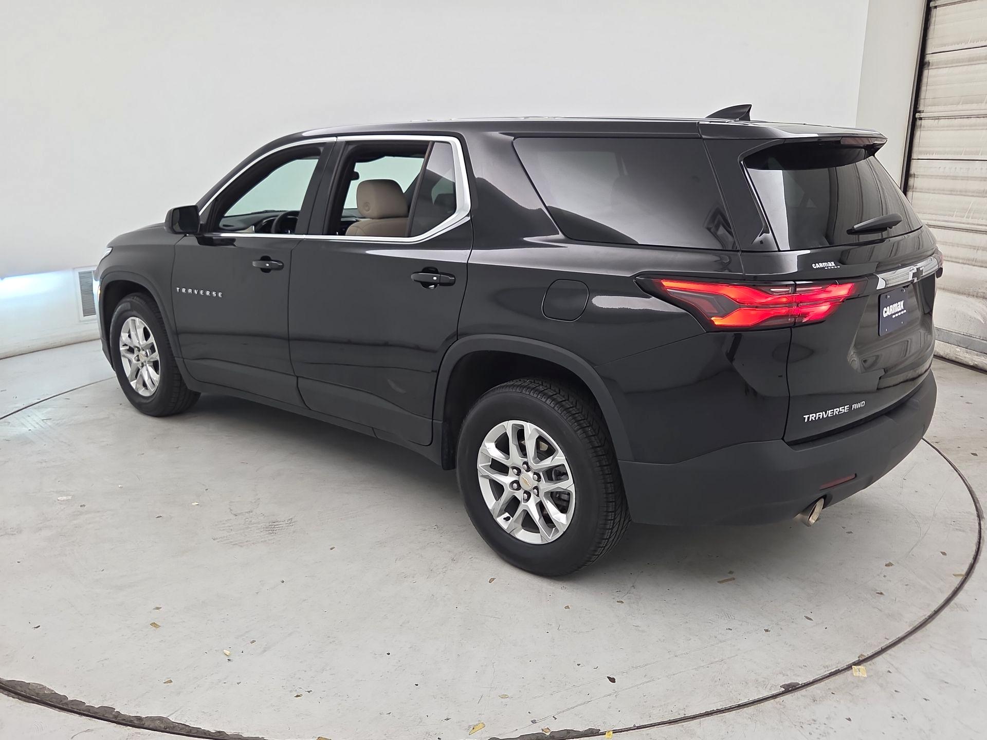 Thumbnail: 2023 Chevrolet Traverse - 7