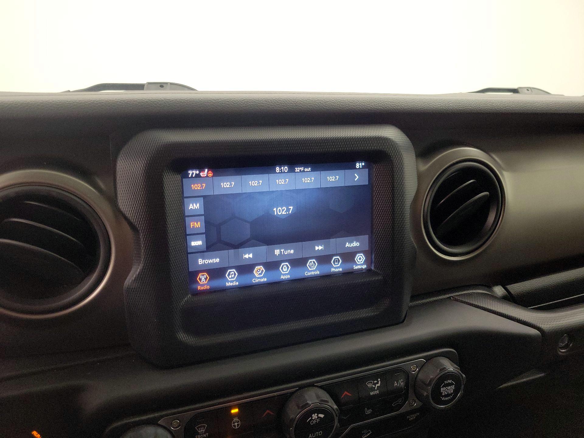 Thumbnail: 2020 Jeep Wrangler - 15