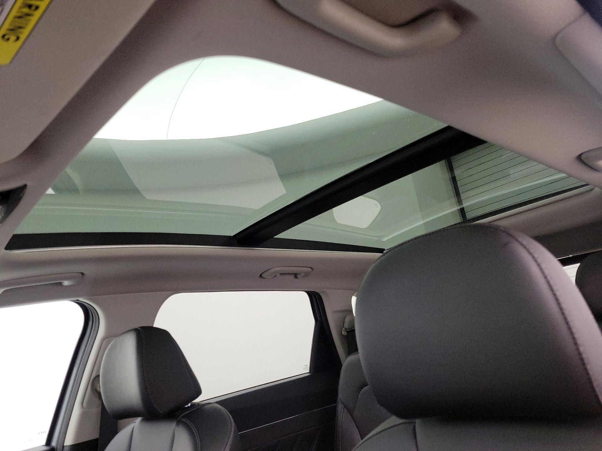 Thumbnail: 2023 Kia Sorento - 20