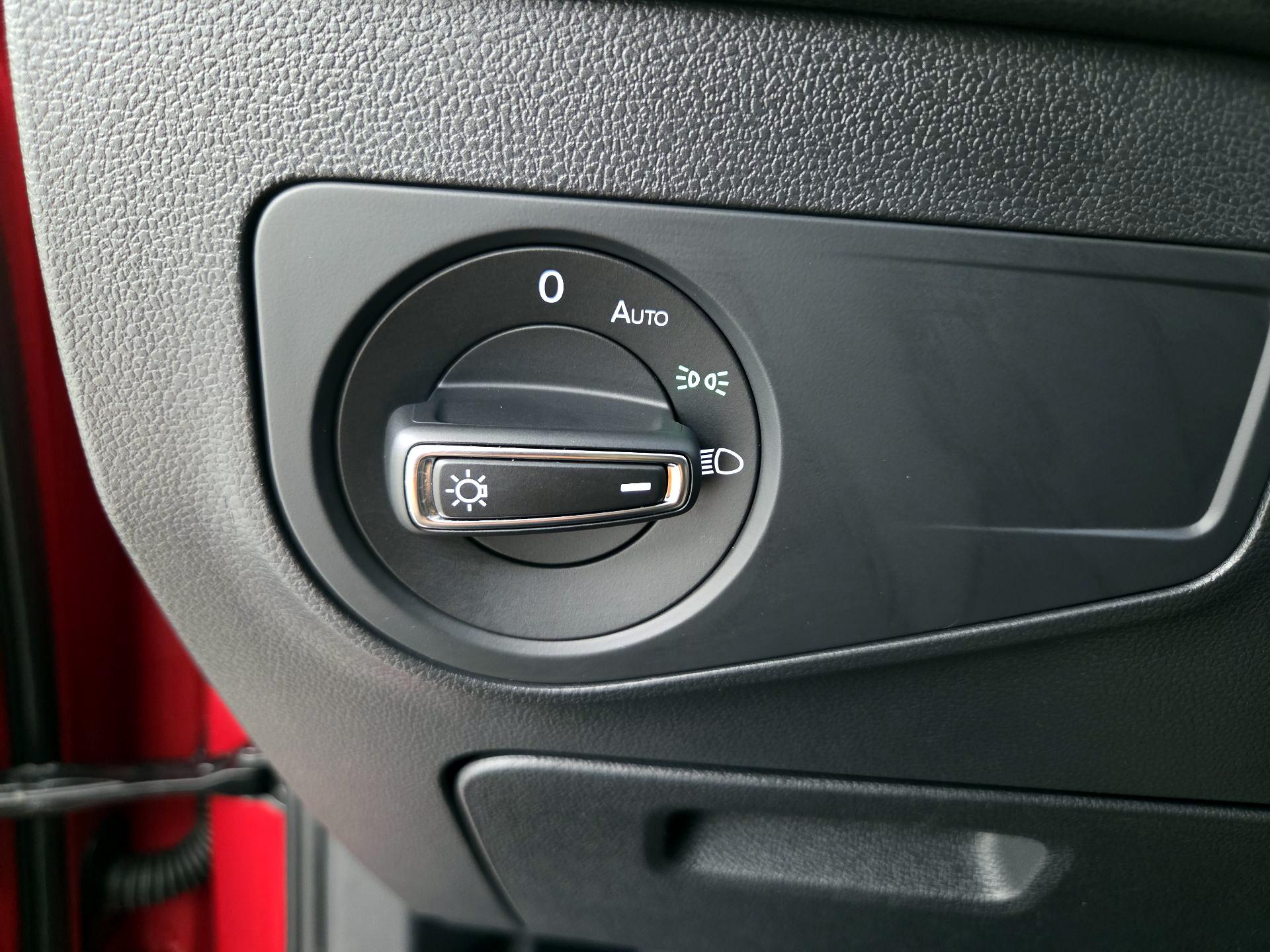 Thumbnail: 2022 Volkswagen Tiguan - 13