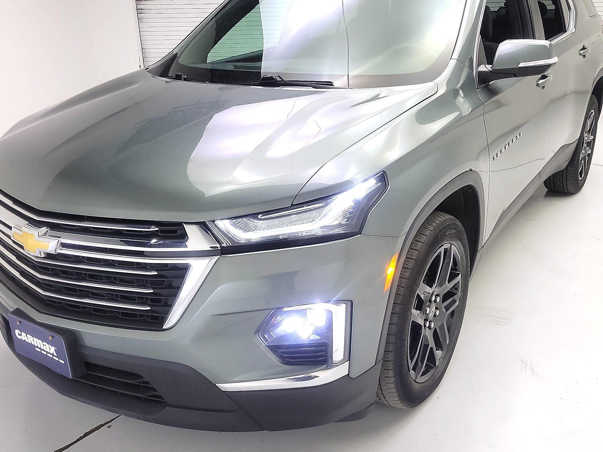 Thumbnail: 2023 Chevrolet Traverse - 3
