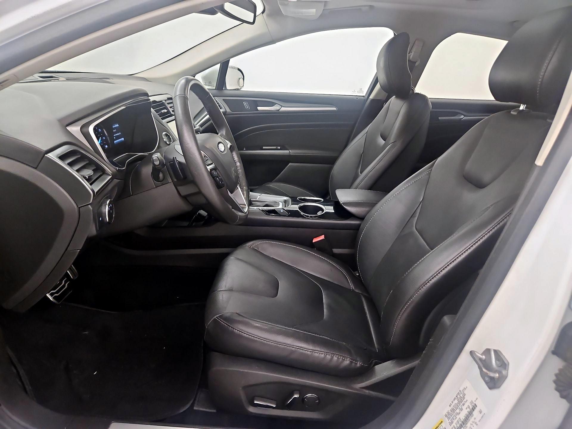 Thumbnail: 2014 Ford Fusion - 11