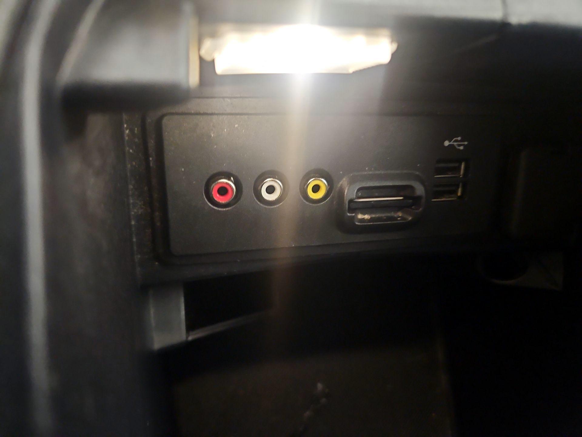 Thumbnail: 2014 Ford Fusion - 18