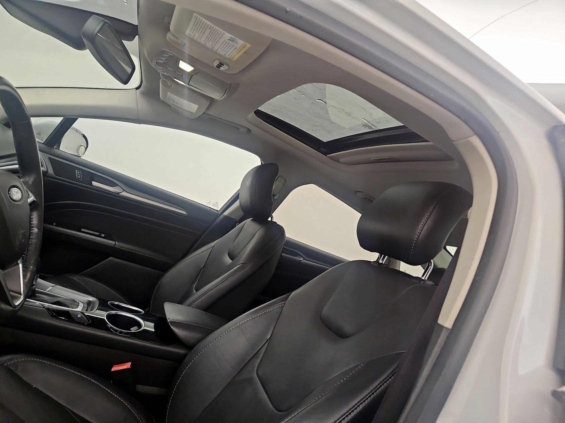 Thumbnail: 2014 Ford Fusion - 19