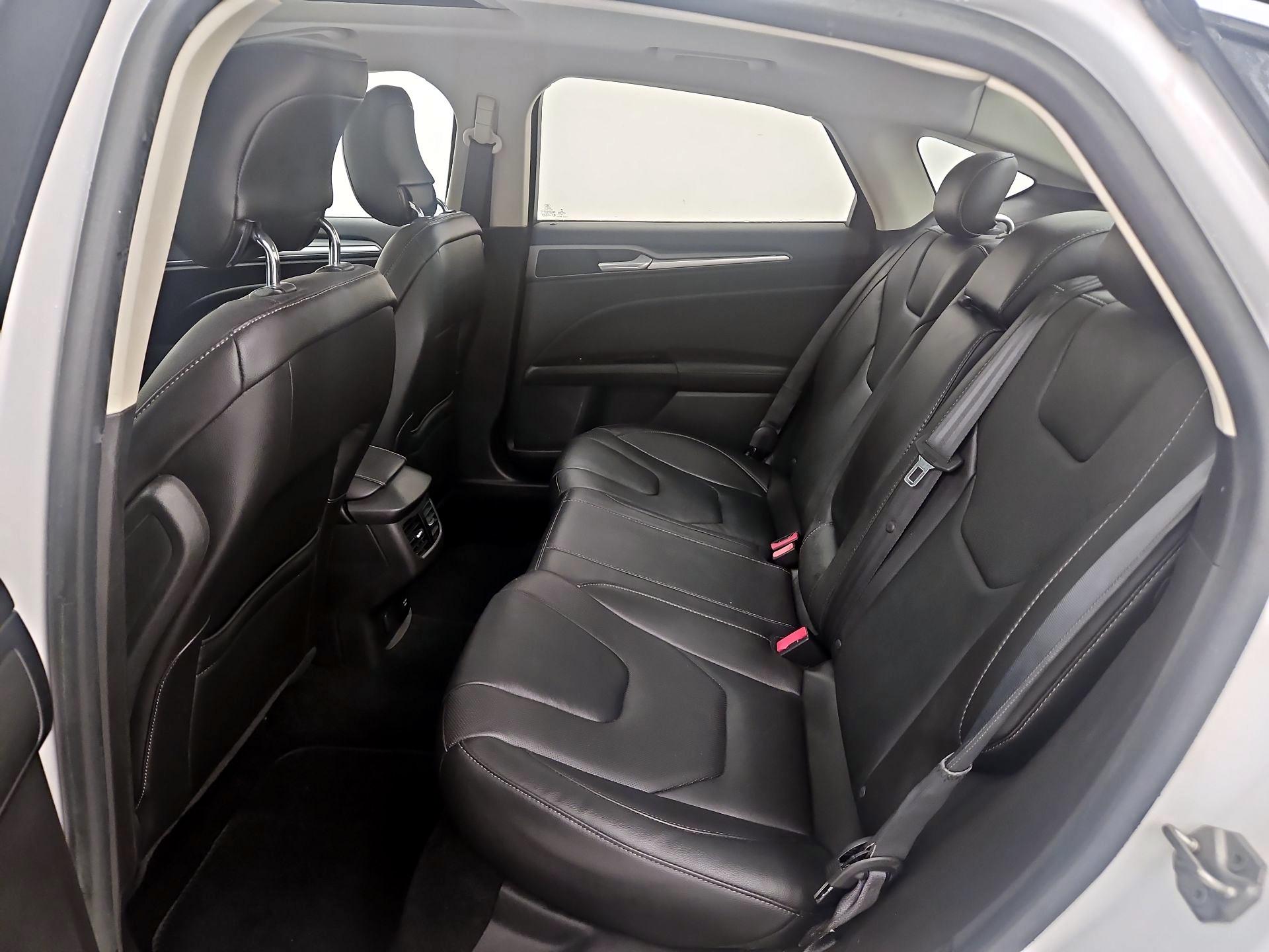 Thumbnail: 2014 Ford Fusion - 20