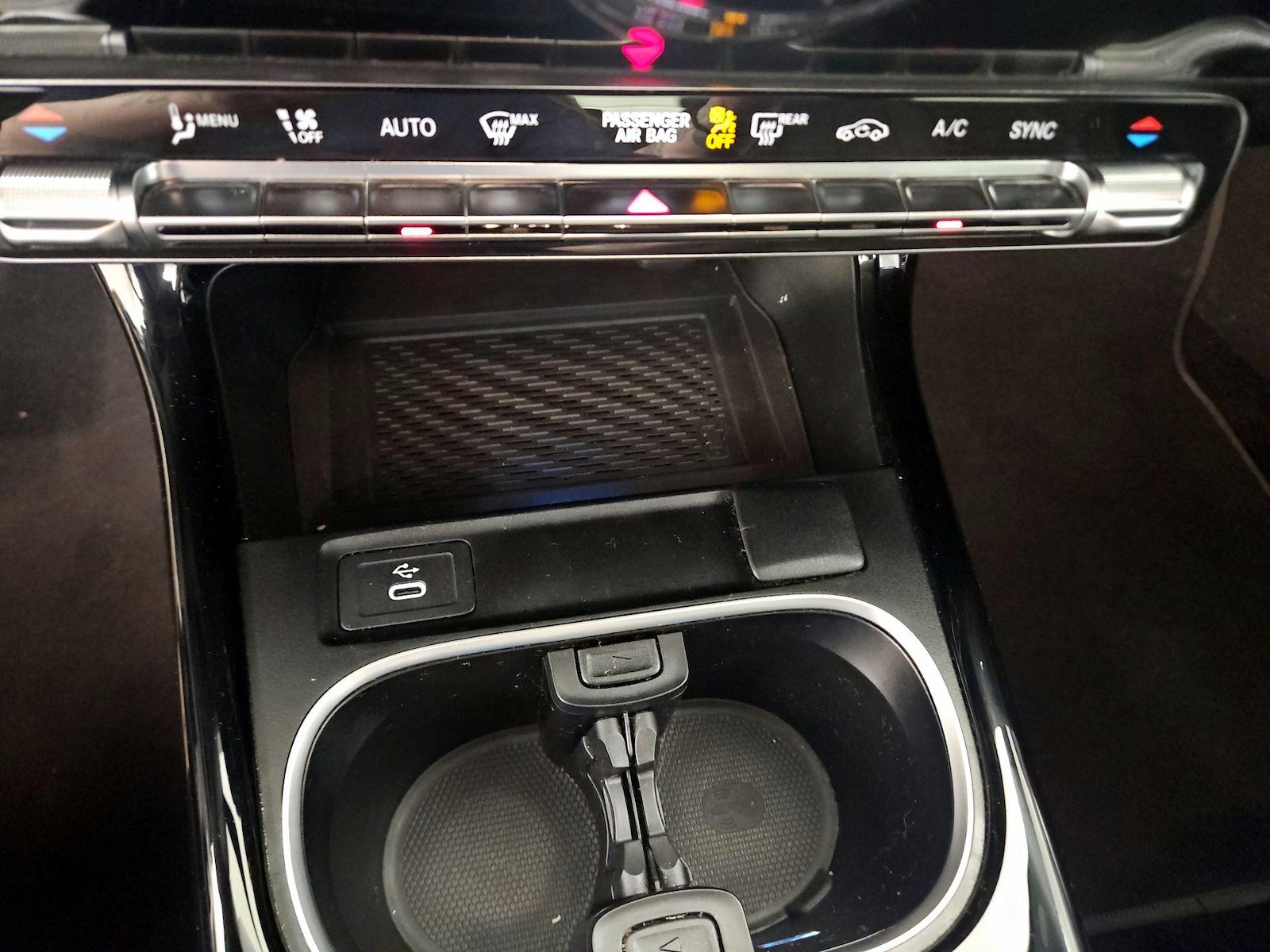 2025 Mercedes-Benz CLA CLA 250 - Photo 17