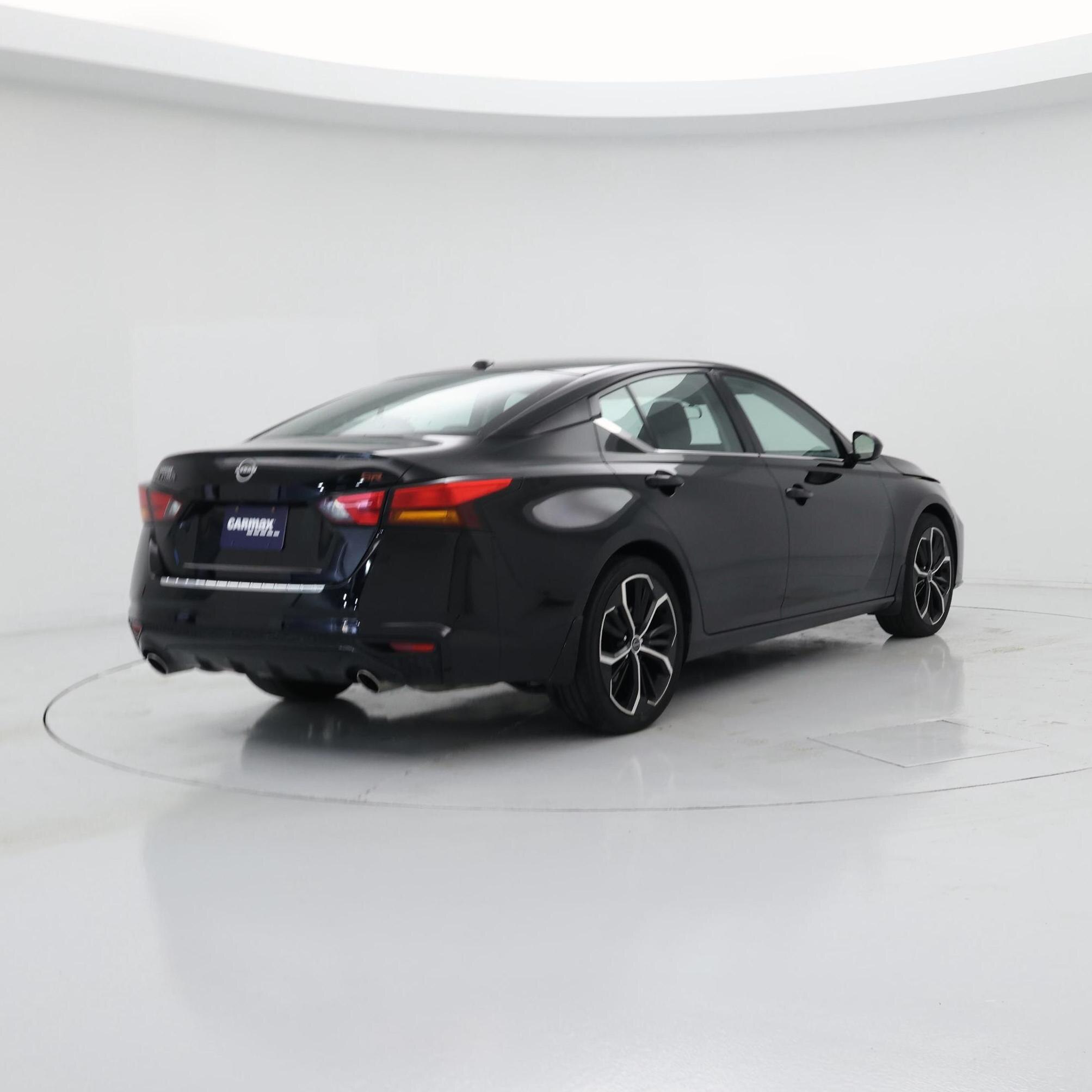 Thumbnail: 2023 Nissan Altima - 8